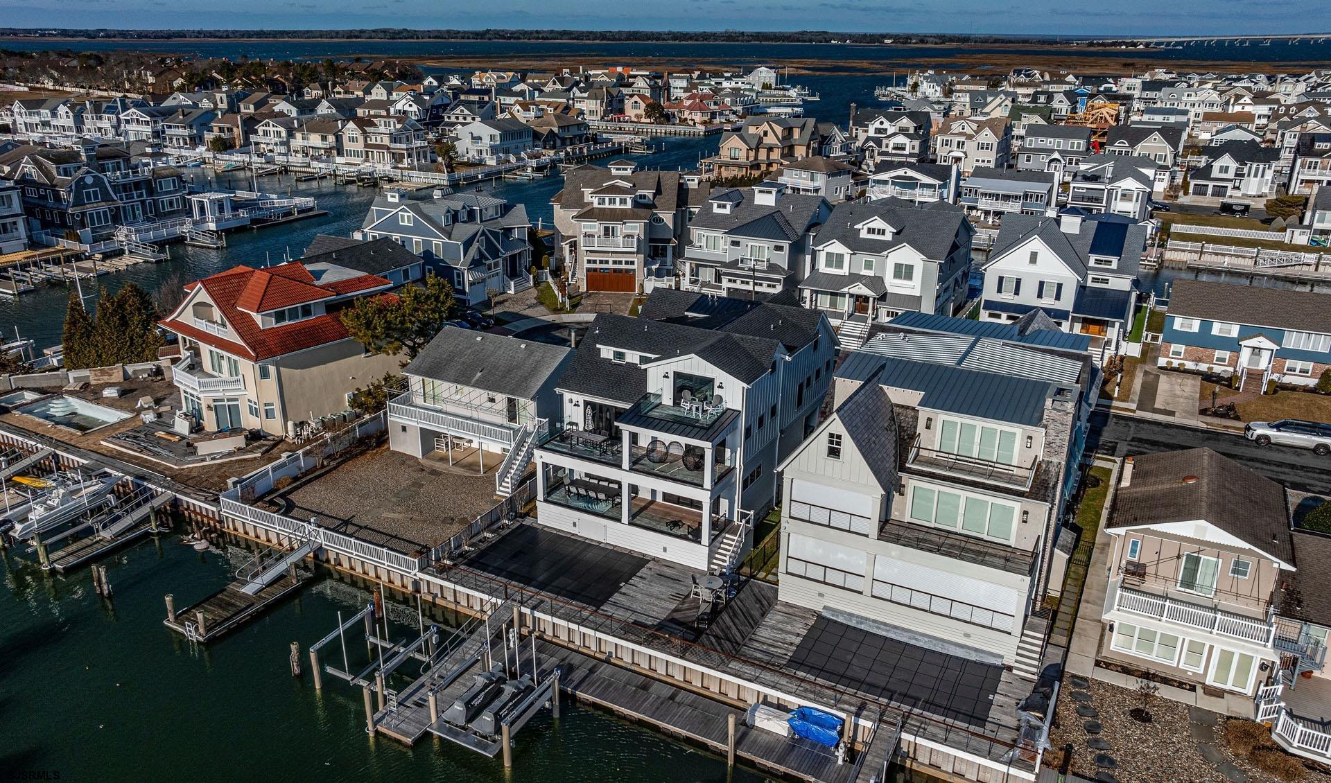 Ocean City, New Jersey 08226, United States, 6 Bedrooms Bedrooms, ,7 BathroomsBathrooms,Residential,Active,10305