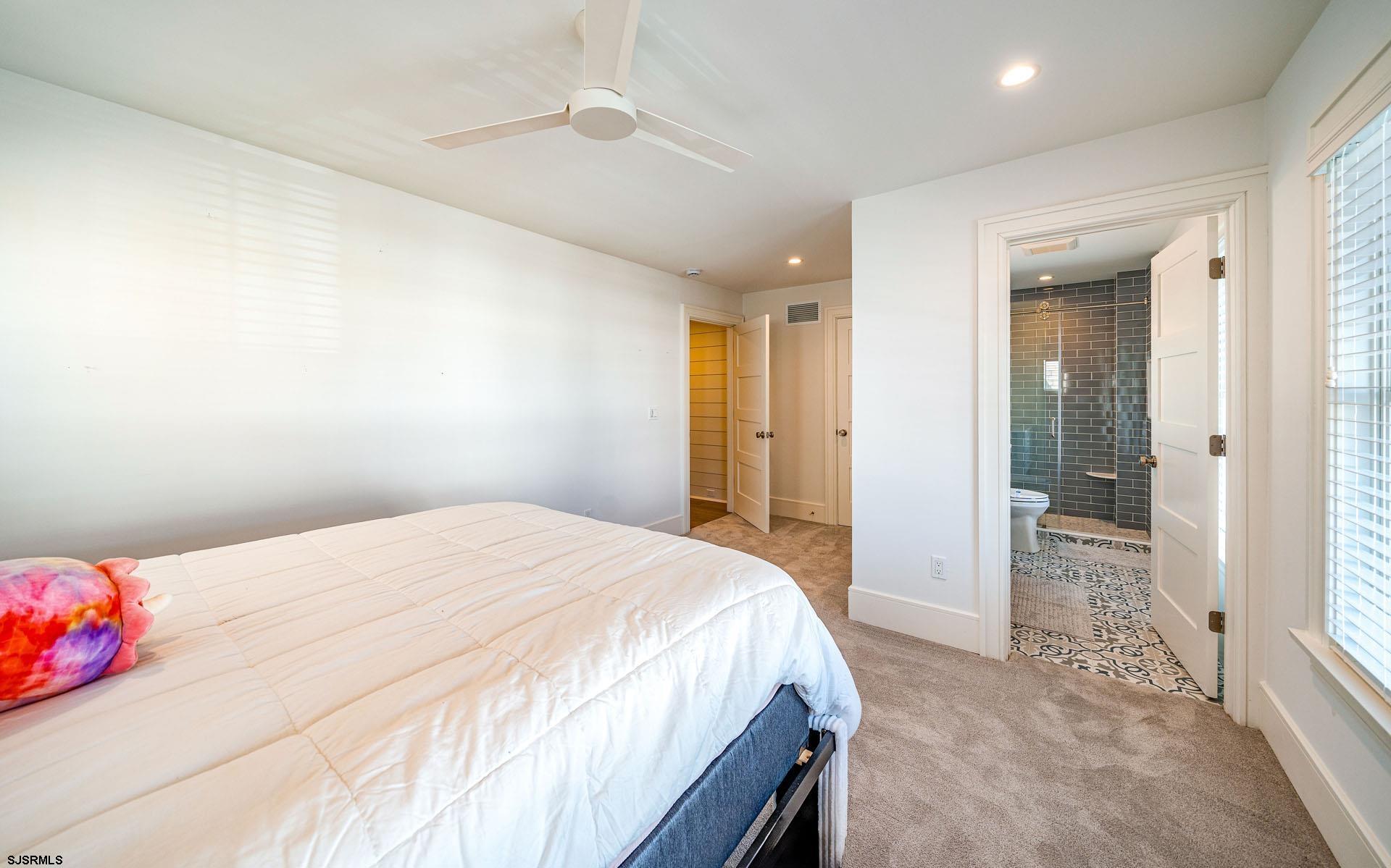 Ocean City, New Jersey 08226, United States, 6 Bedrooms Bedrooms, ,7 BathroomsBathrooms,Residential,Active,10305