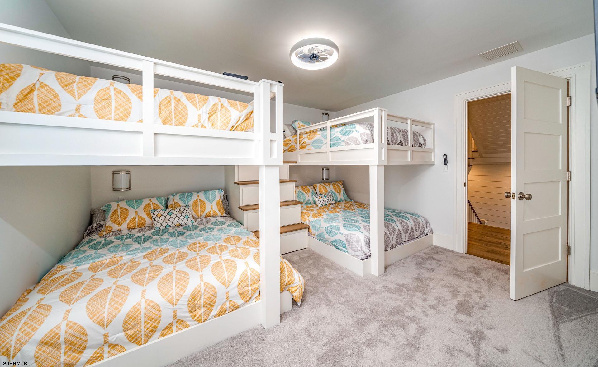 Ocean City, New Jersey 08226, United States, 6 Bedrooms Bedrooms, ,7 BathroomsBathrooms,Residential,Active,10305