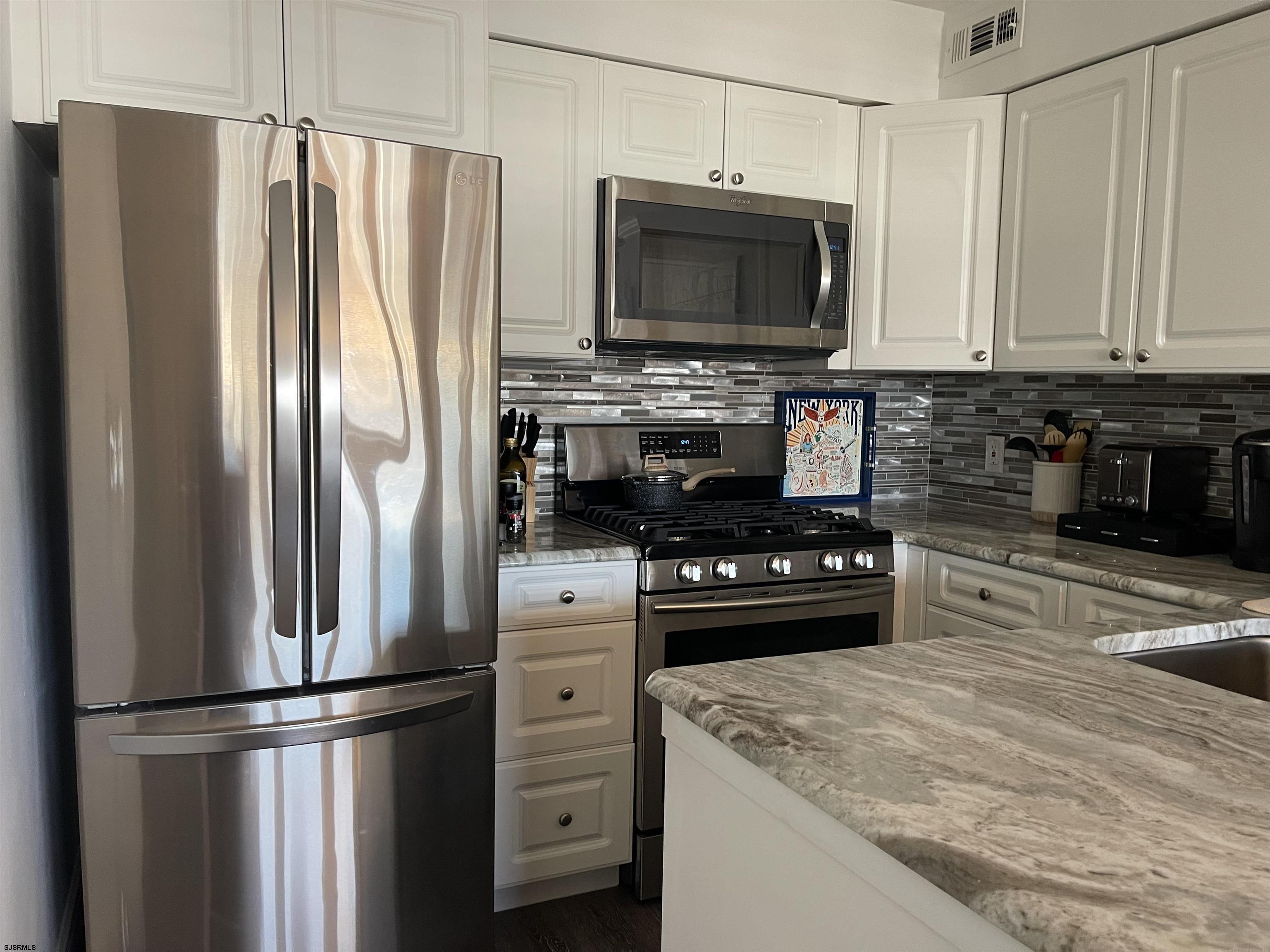 Margate, New Jersey 08402, United States, 2 Bedrooms Bedrooms, ,2 BathroomsBathrooms,Residential,Active,142120