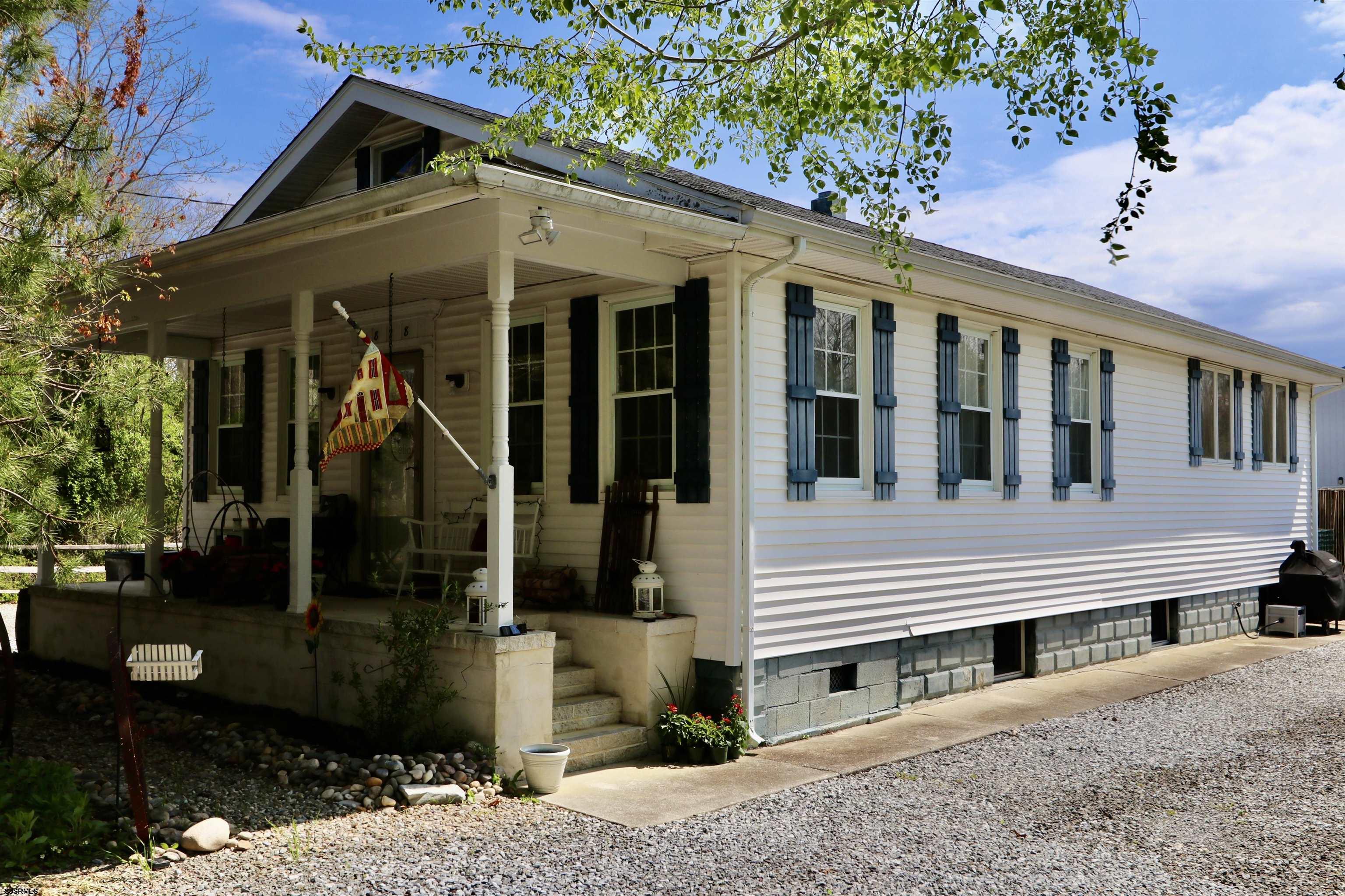 828 Harrison Ave