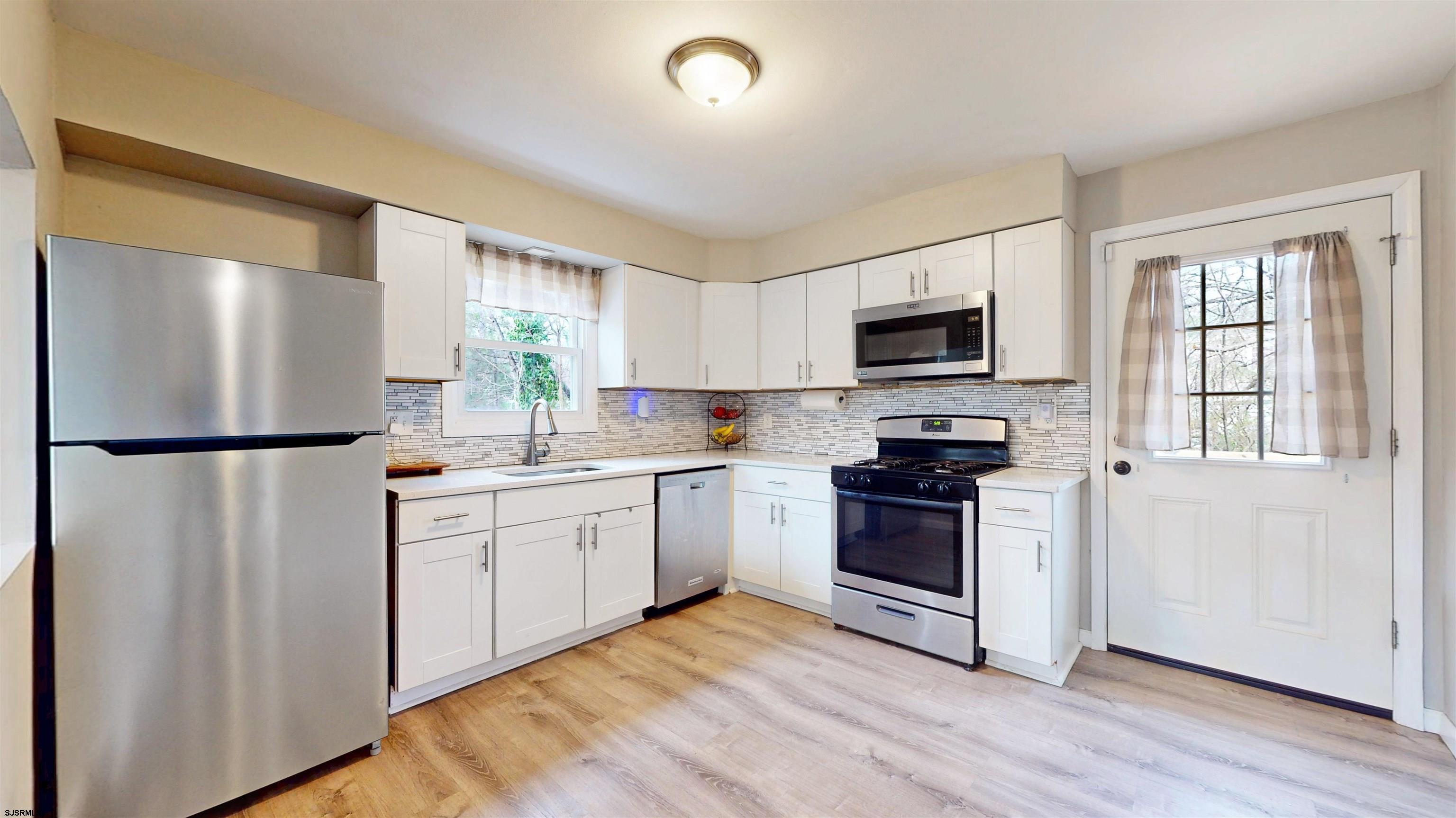 Mays Landing, New Jersey 08330, United States, 3 Bedrooms Bedrooms, ,2 BathroomsBathrooms,Residential,Active,158212