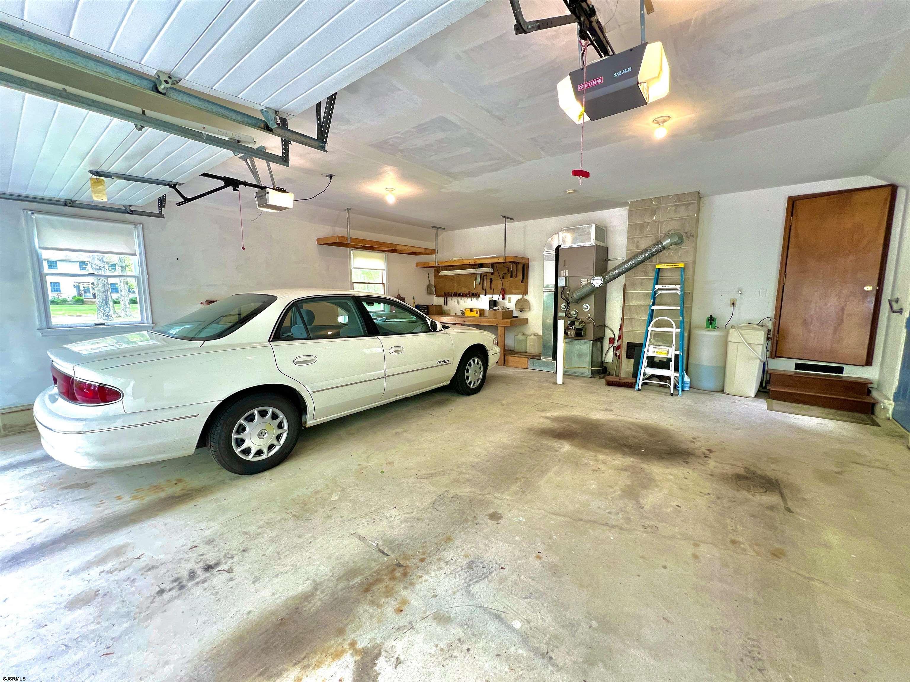 Petersburg, New Jersey 08270, United States, 4 Bedrooms Bedrooms, ,3 BathroomsBathrooms,Residential,Active,126804