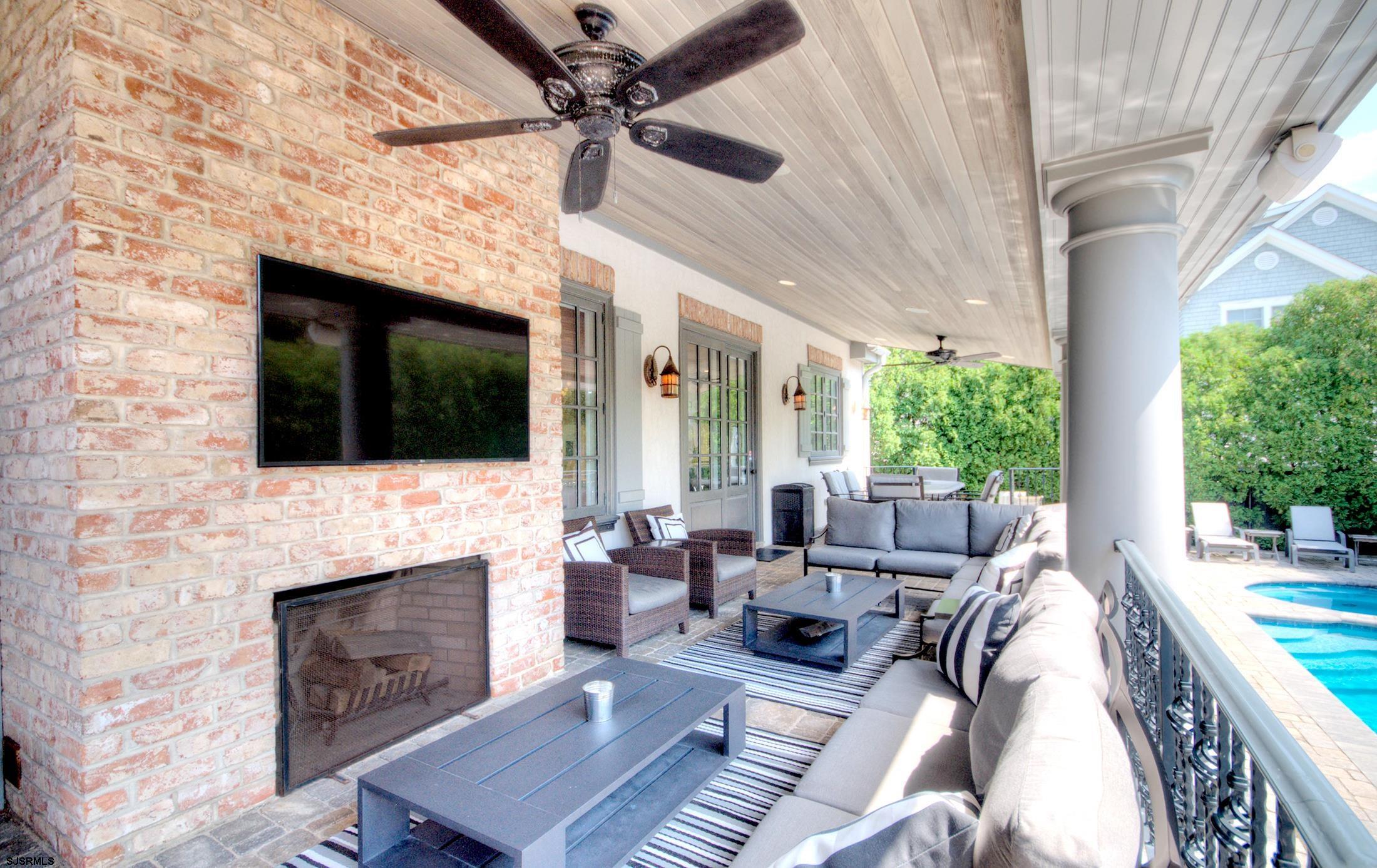 Margate, New Jersey 08402, United States, 6 Bedrooms Bedrooms, ,5 BathroomsBathrooms,Residential,Active,193555