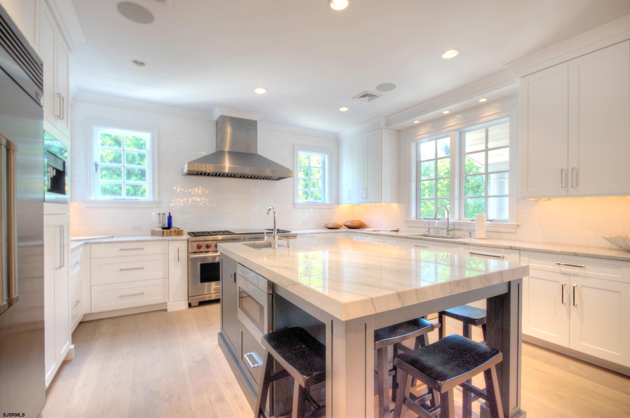 Margate, New Jersey 08402, United States, 6 Bedrooms Bedrooms, ,5 BathroomsBathrooms,Residential,Active,193555