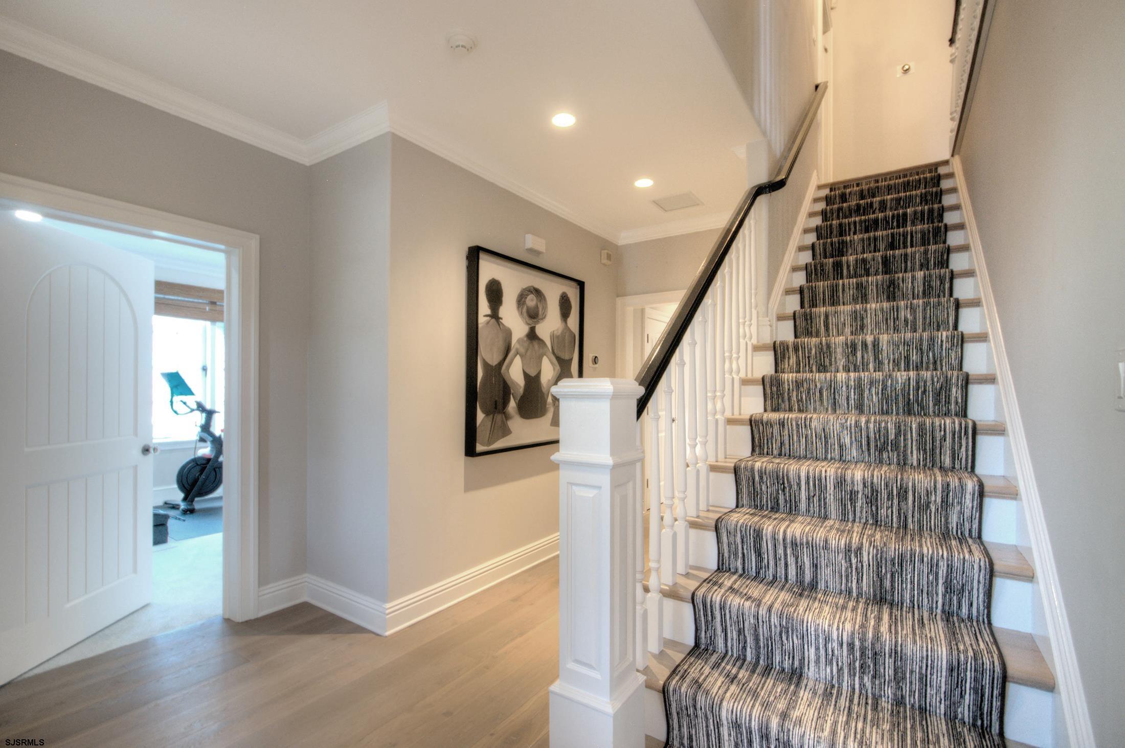 Margate, New Jersey 08402, United States, 6 Bedrooms Bedrooms, ,5 BathroomsBathrooms,Residential,Active,193555