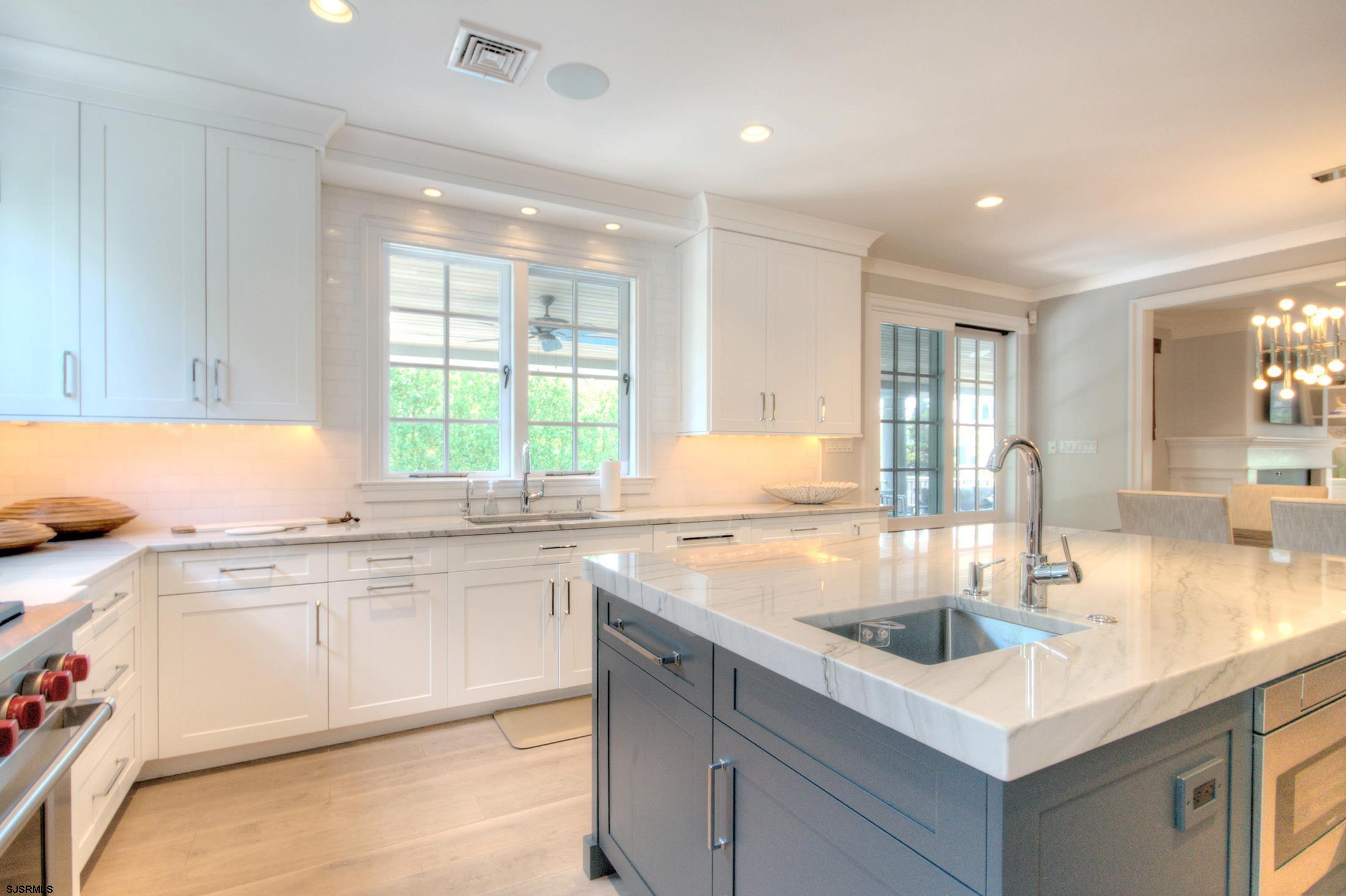 Margate, New Jersey 08402, United States, 6 Bedrooms Bedrooms, ,5 BathroomsBathrooms,Residential,Active,193555