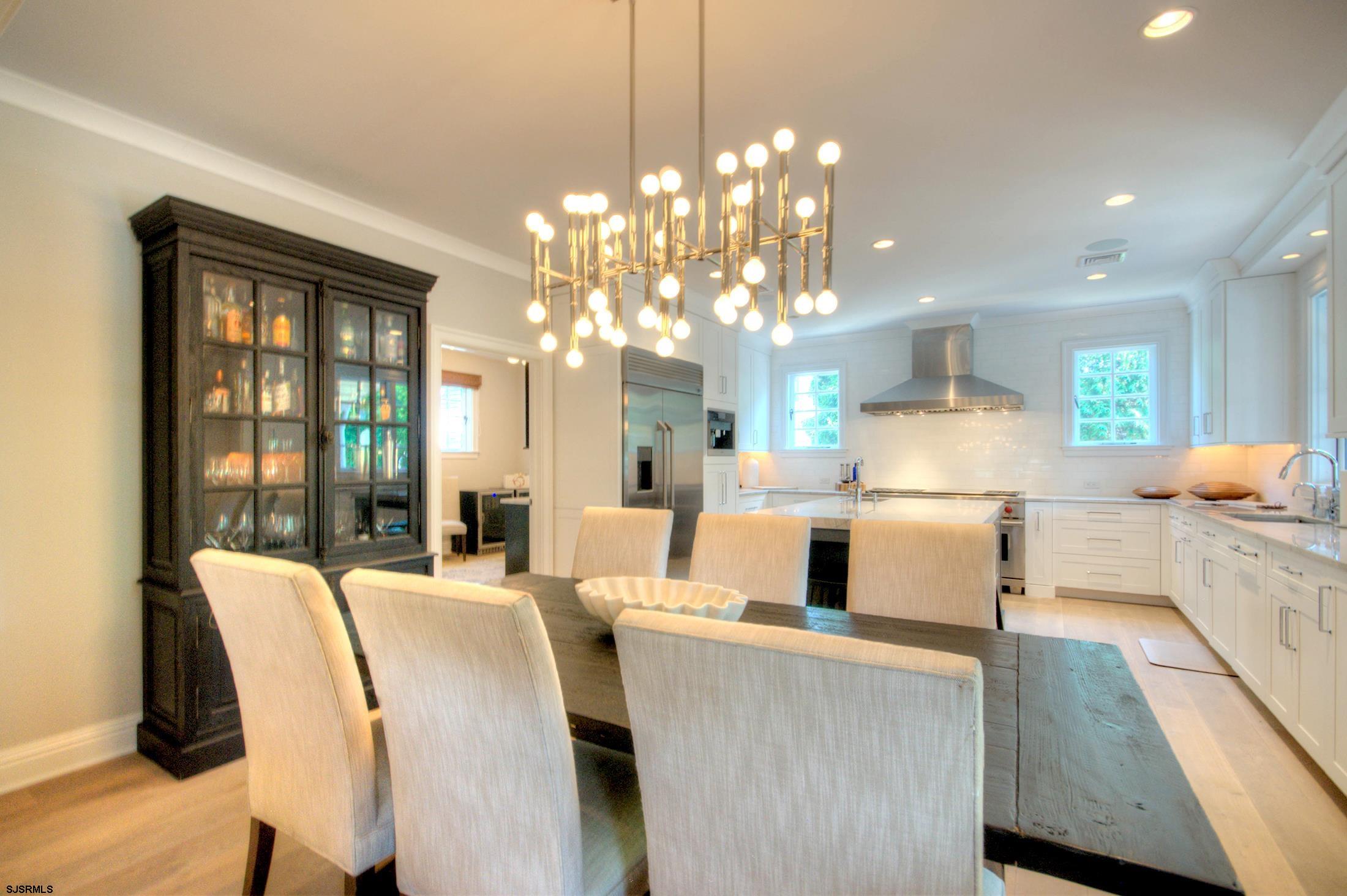 Margate, New Jersey 08402, United States, 6 Bedrooms Bedrooms, ,5 BathroomsBathrooms,Residential,Active,193555