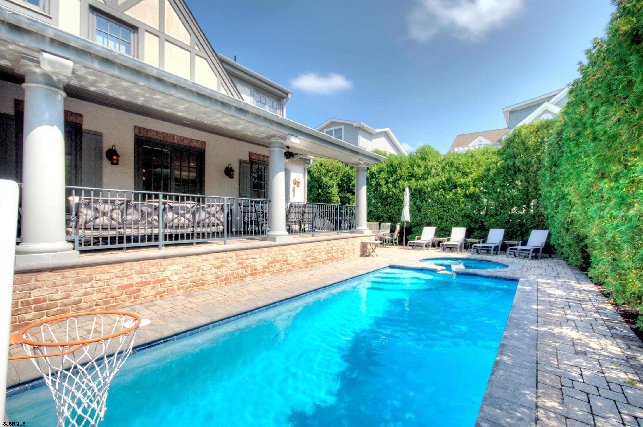 Margate, New Jersey 08402, United States, 6 Bedrooms Bedrooms, ,5 BathroomsBathrooms,Residential,Active,193555