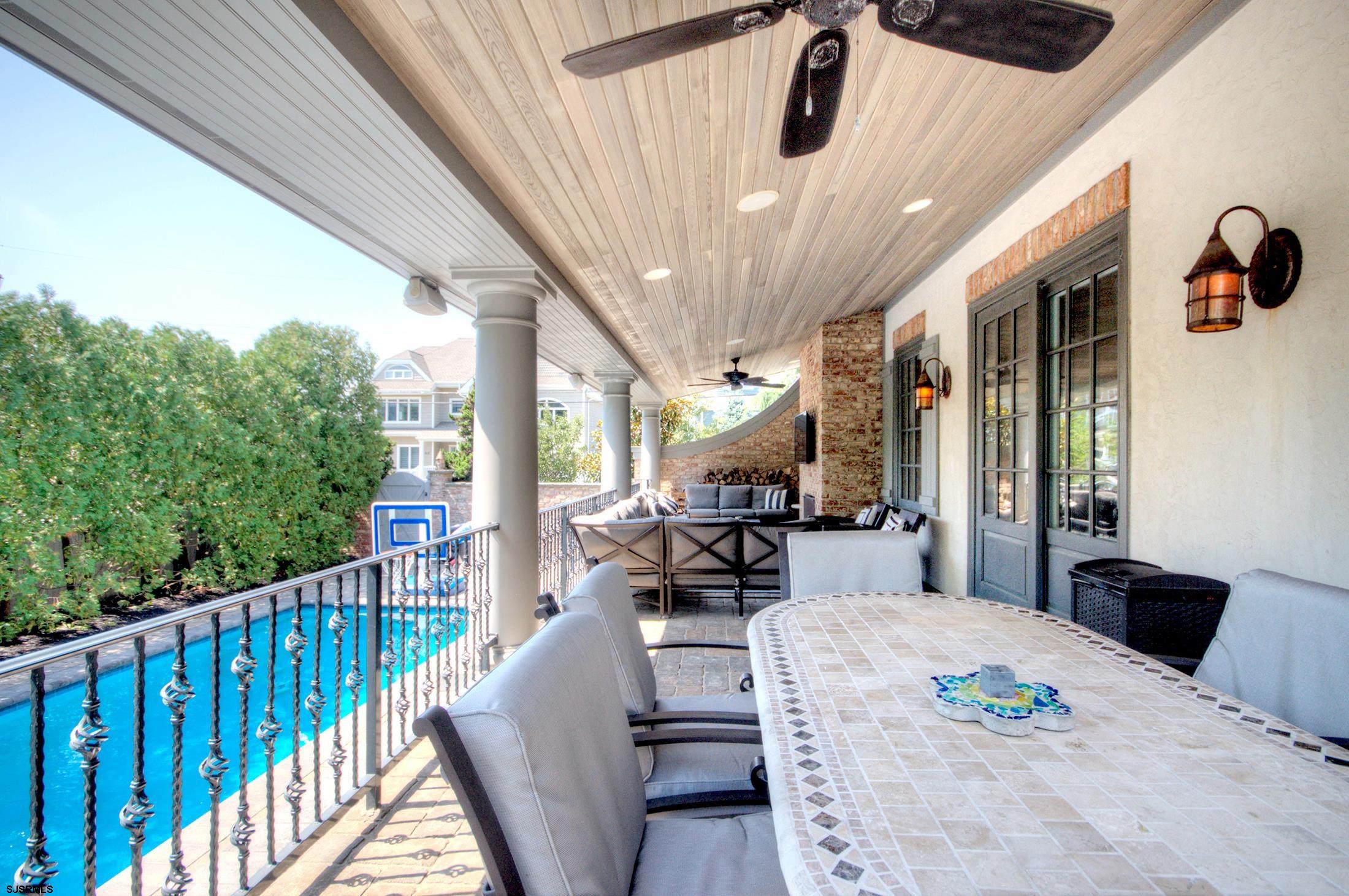 Margate, New Jersey 08402, United States, 6 Bedrooms Bedrooms, ,5 BathroomsBathrooms,Residential,Active,193555