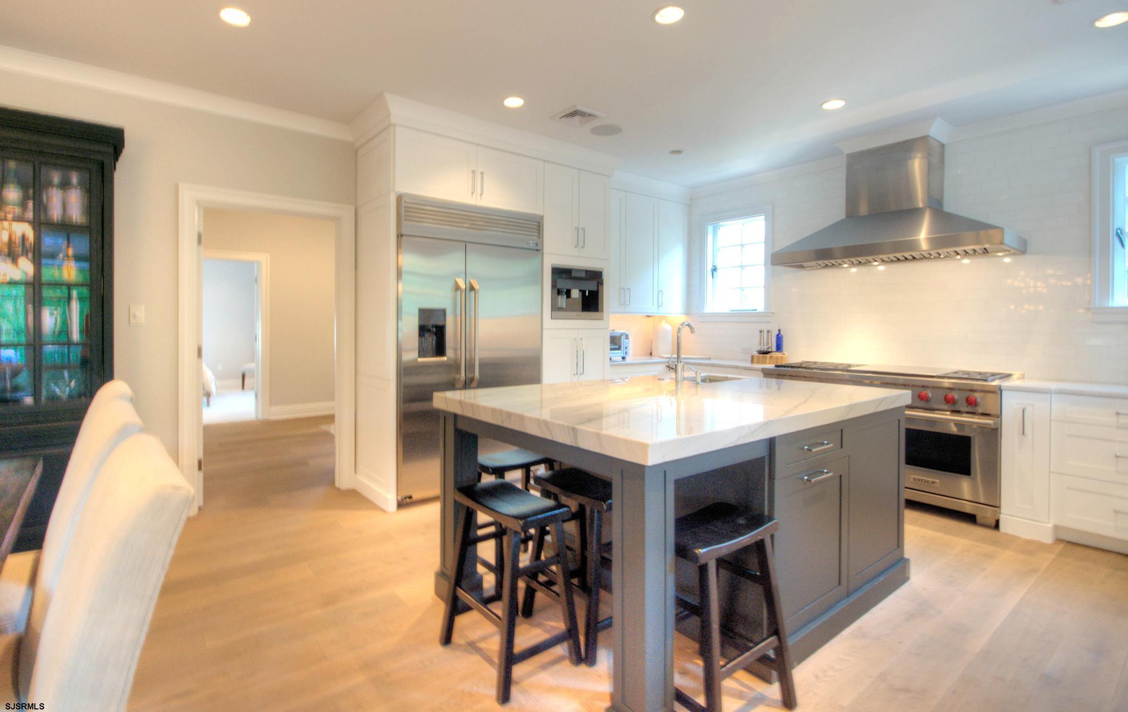 Margate, New Jersey 08402, United States, 6 Bedrooms Bedrooms, ,5 BathroomsBathrooms,Residential,Active,193555