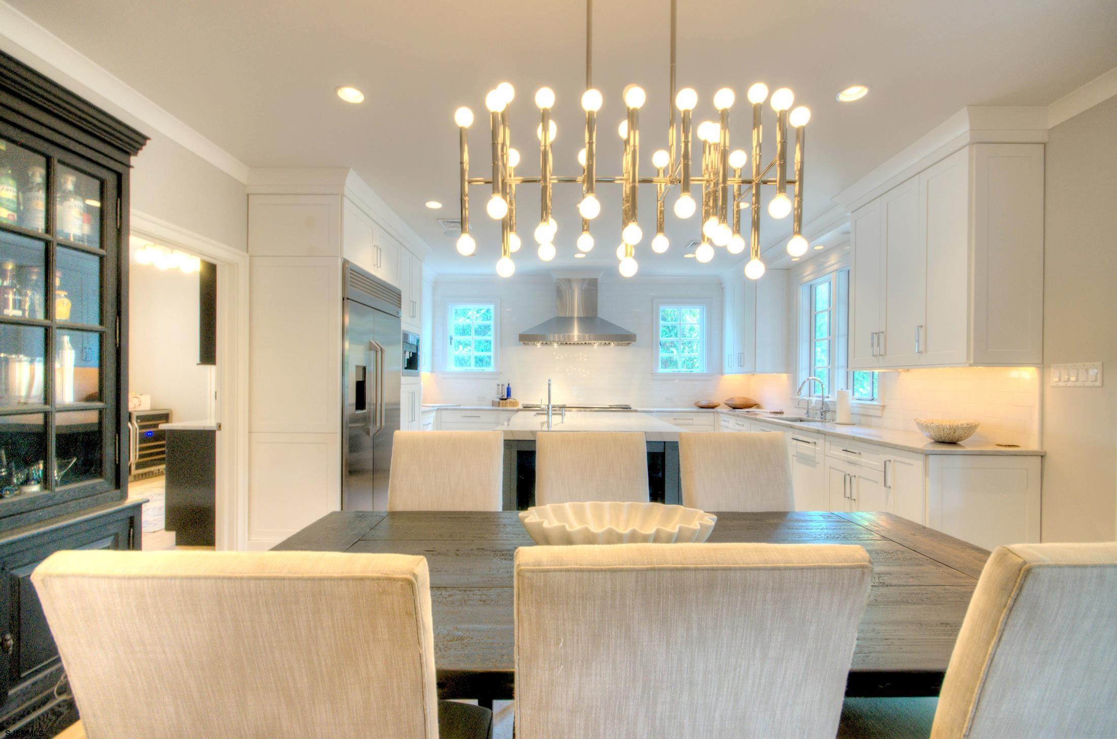 Margate, New Jersey 08402, United States, 6 Bedrooms Bedrooms, ,5 BathroomsBathrooms,Residential,Active,193555