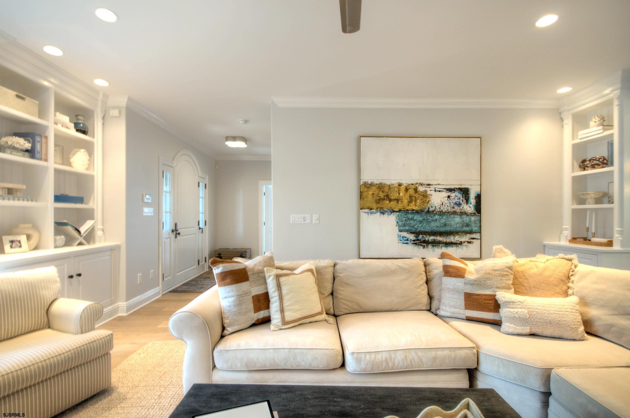 Margate, New Jersey 08402, United States, 6 Bedrooms Bedrooms, ,5 BathroomsBathrooms,Residential,Active,193555