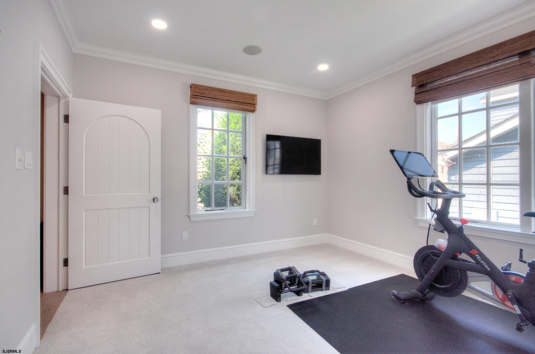 Margate, New Jersey 08402, United States, 6 Bedrooms Bedrooms, ,5 BathroomsBathrooms,Residential,Active,193555