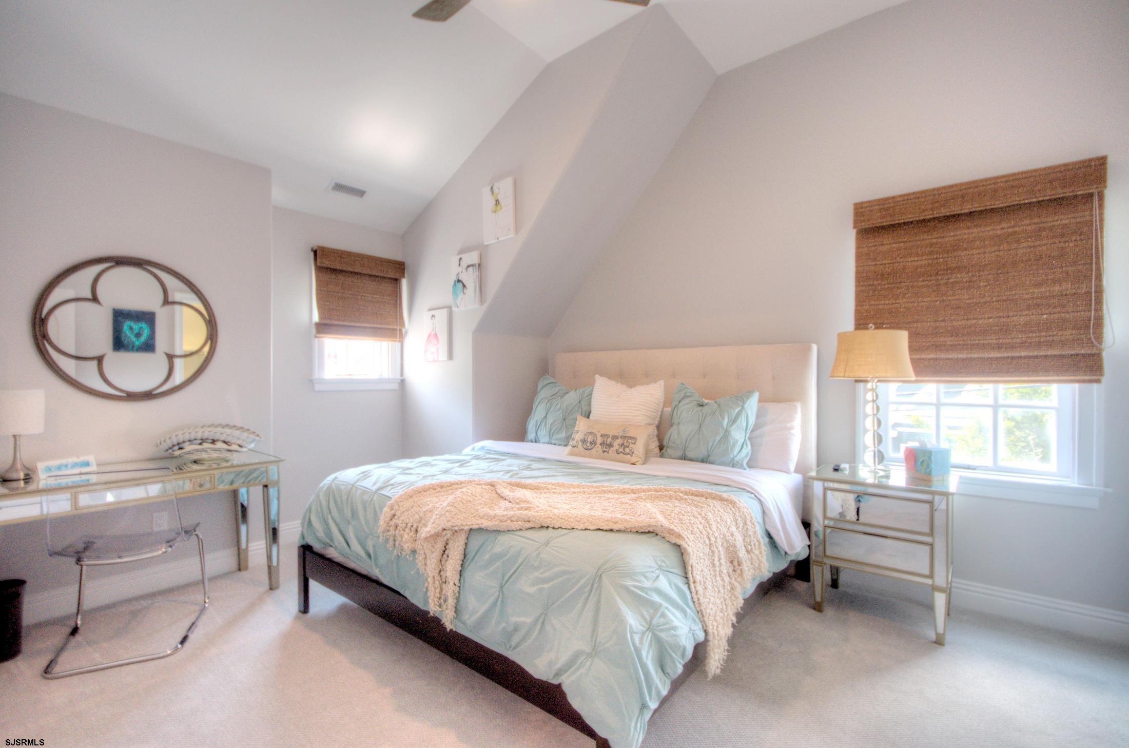 Margate, New Jersey 08402, United States, 6 Bedrooms Bedrooms, ,5 BathroomsBathrooms,Residential,Active,193555