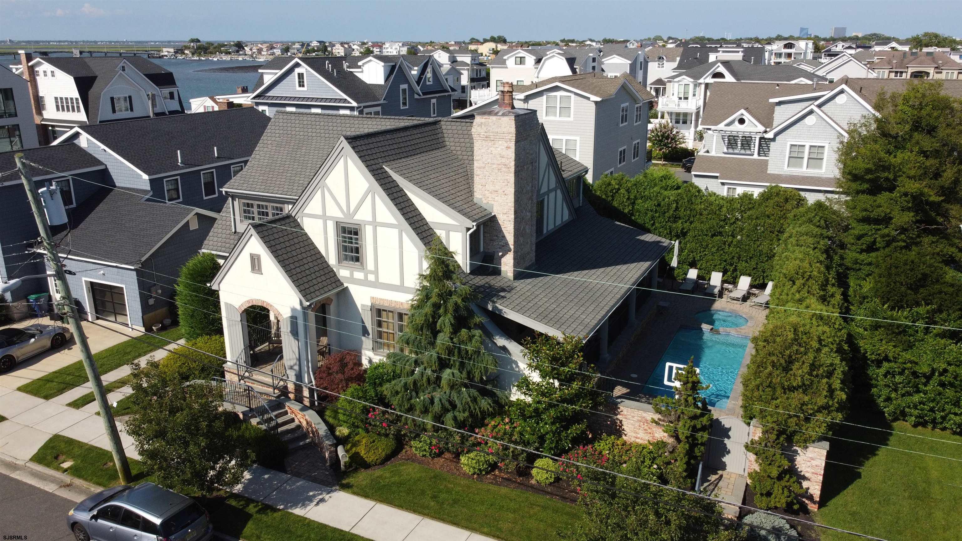 Margate, New Jersey 08402, United States, 6 Bedrooms Bedrooms, ,5 BathroomsBathrooms,Residential,Active,193555