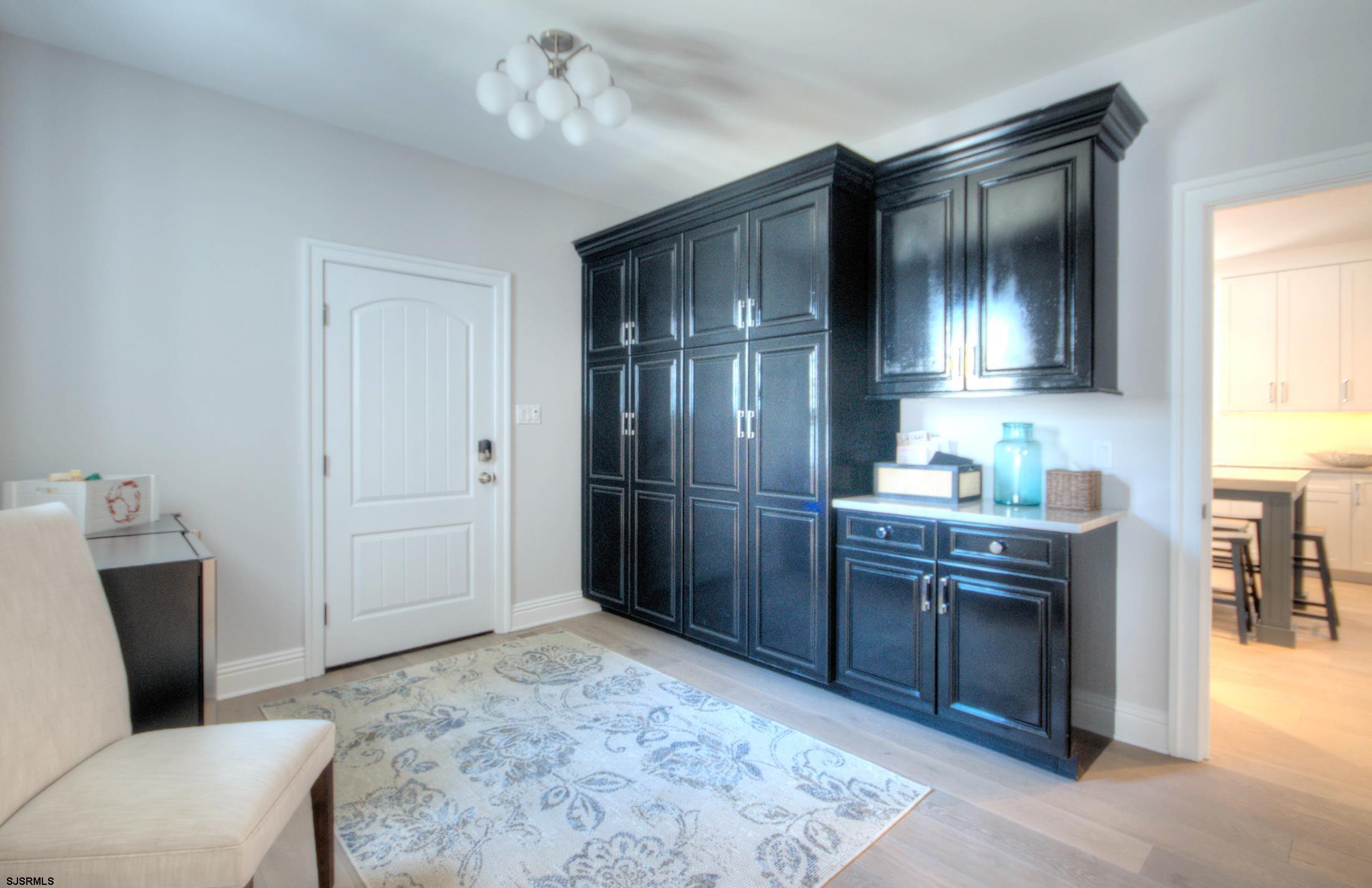 Margate, New Jersey 08402, United States, 6 Bedrooms Bedrooms, ,5 BathroomsBathrooms,Residential,Active,193555