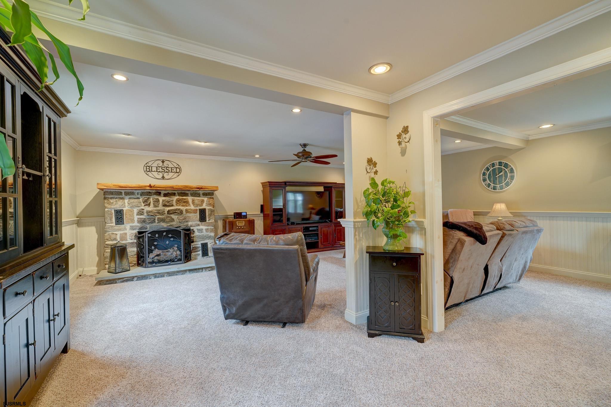 Petersburg, New Jersey 08270, United States, 4 Bedrooms Bedrooms, ,3 BathroomsBathrooms,Residential,Active,154027