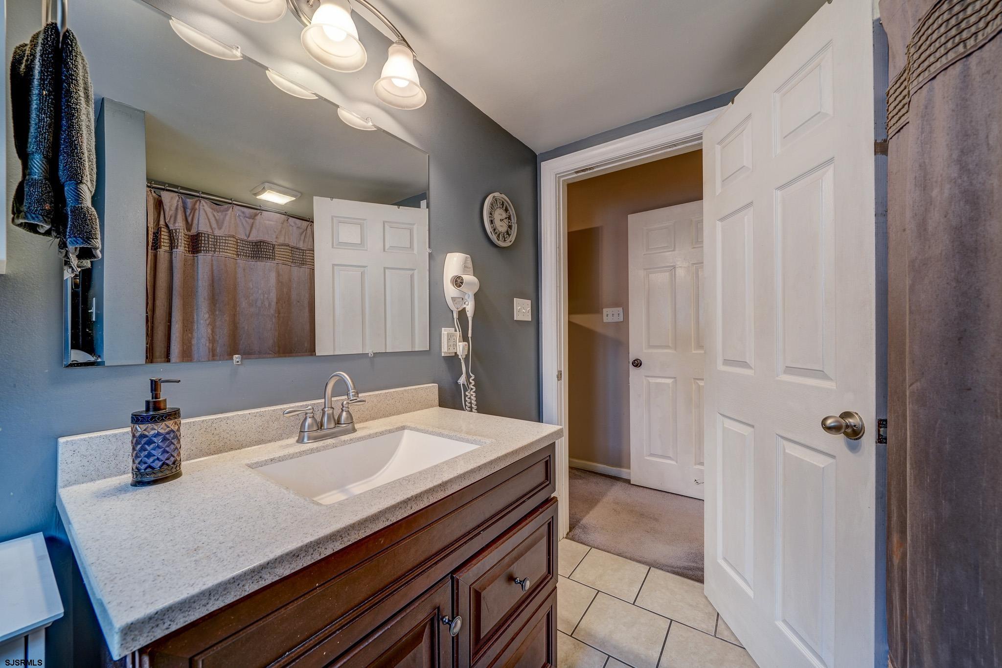 Petersburg, New Jersey 08270, United States, 4 Bedrooms Bedrooms, ,3 BathroomsBathrooms,Residential,Active,154027