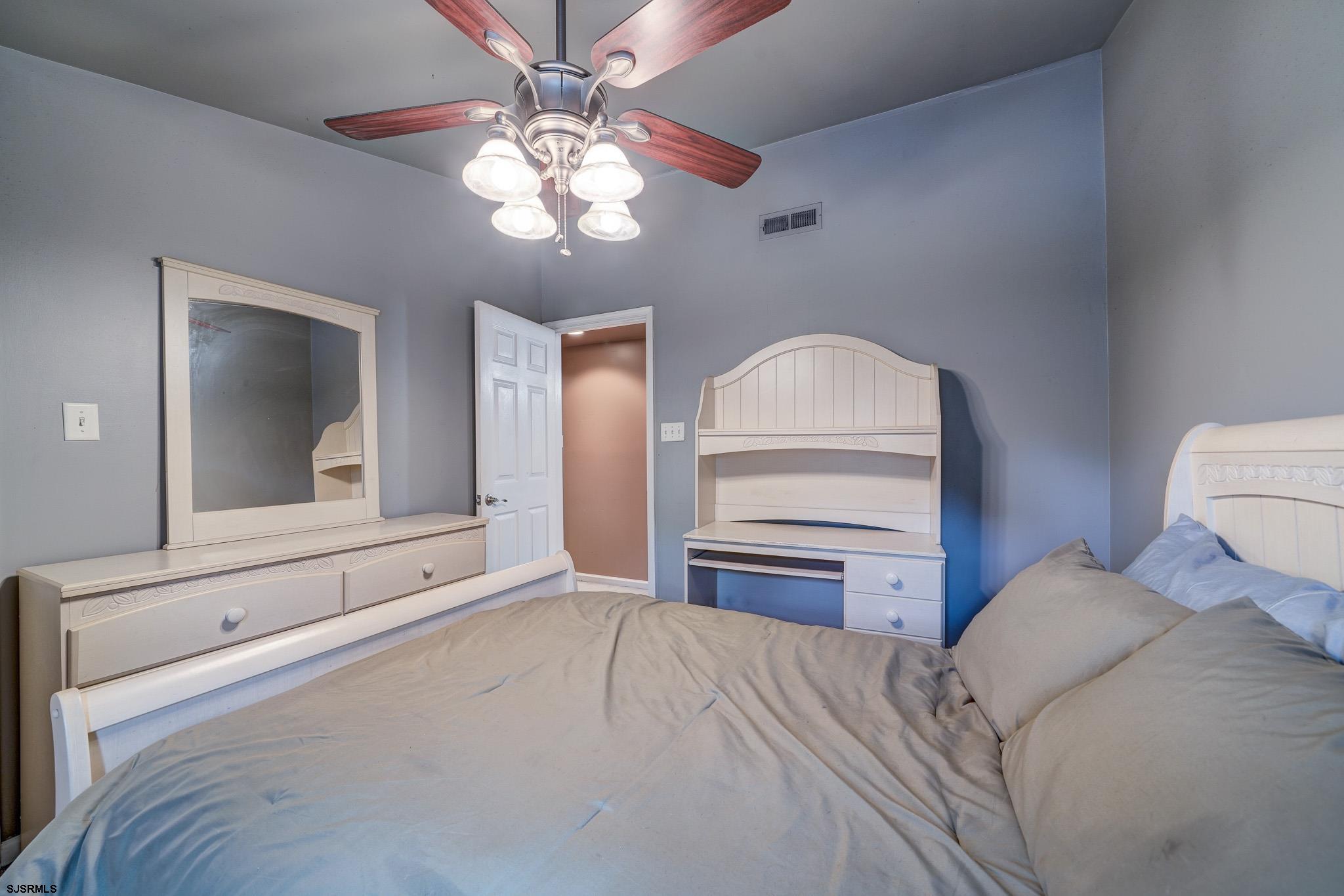 Petersburg, New Jersey 08270, United States, 4 Bedrooms Bedrooms, ,3 BathroomsBathrooms,Residential,Active,154027