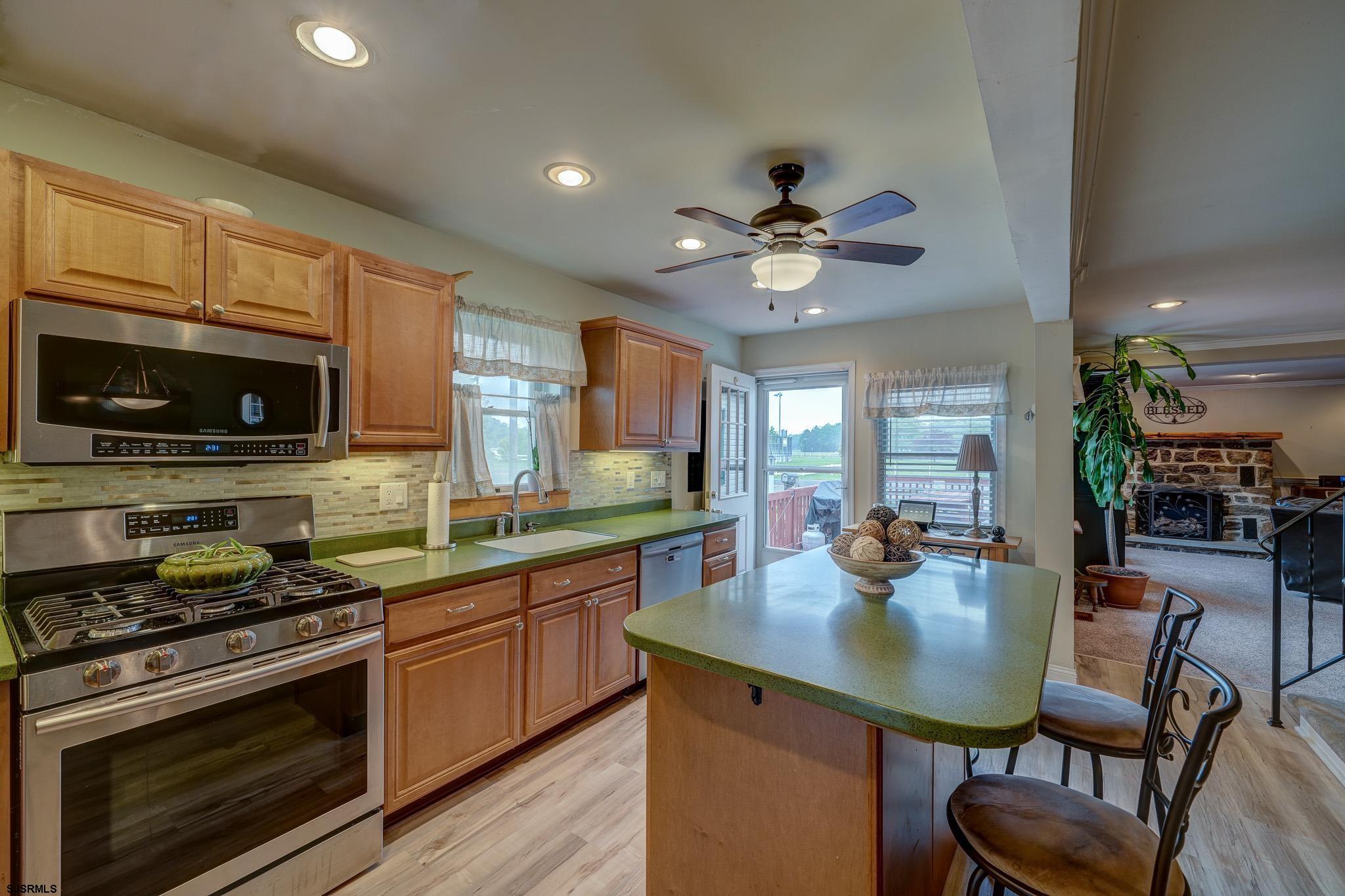 Petersburg, New Jersey 08270, United States, 4 Bedrooms Bedrooms, ,3 BathroomsBathrooms,Residential,Active,154027