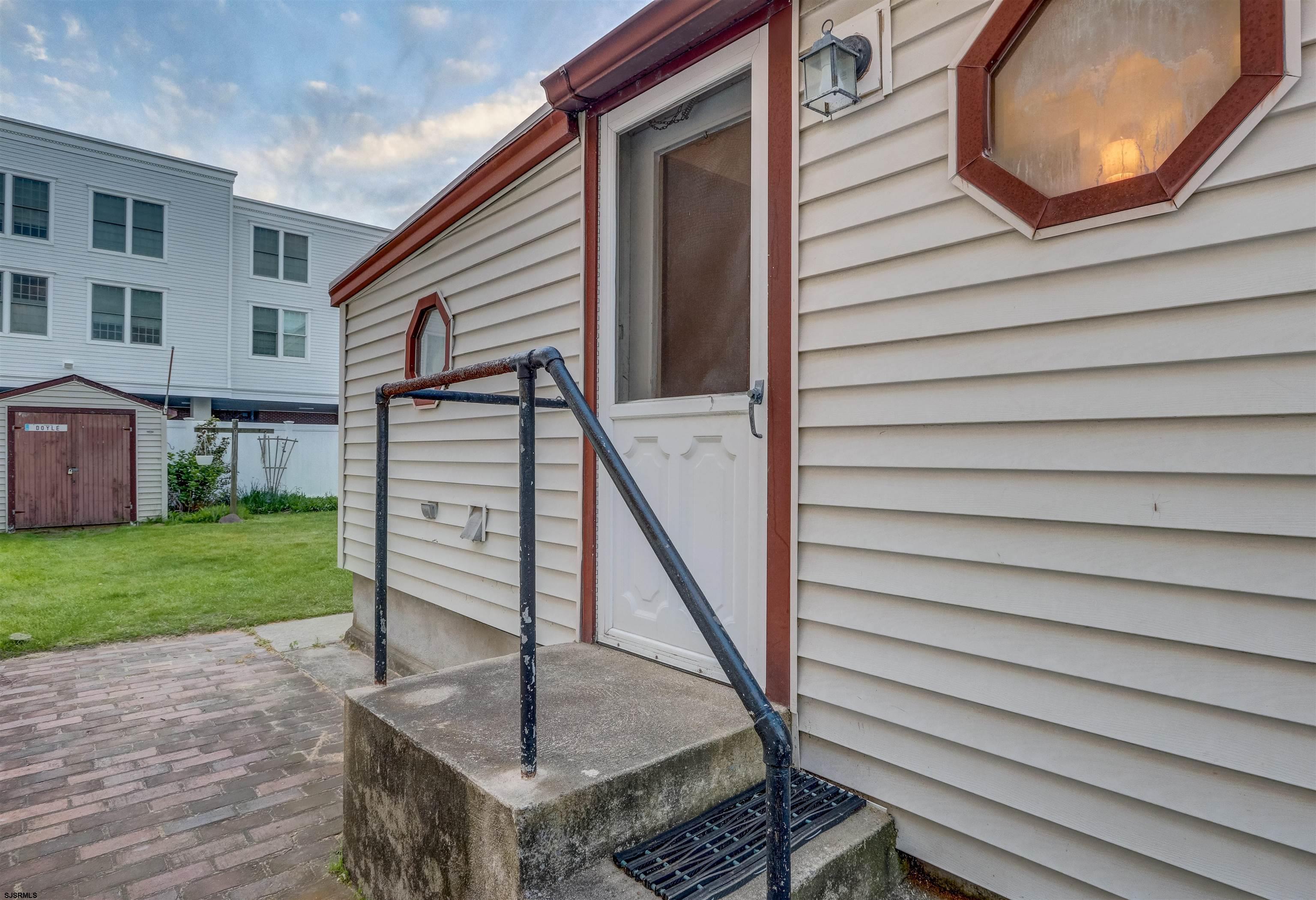 Margate, New Jersey 08402, United States, 2 Bedrooms Bedrooms, ,2 BathroomsBathrooms,Residential,Active,127755