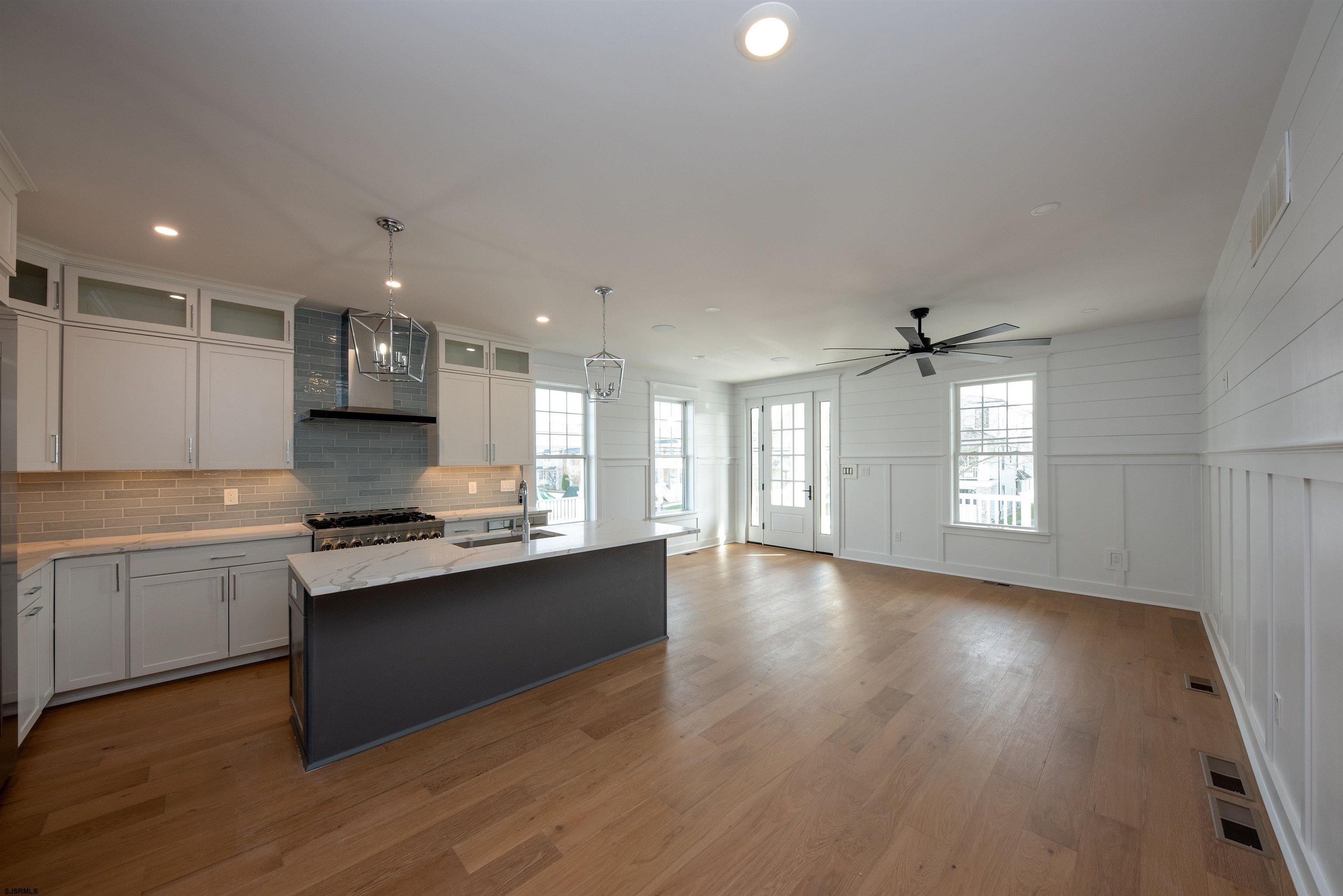 Ocean City, New Jersey 08226, United States, 5 Bedrooms Bedrooms, ,6 BathroomsBathrooms,Residential,Active,84577