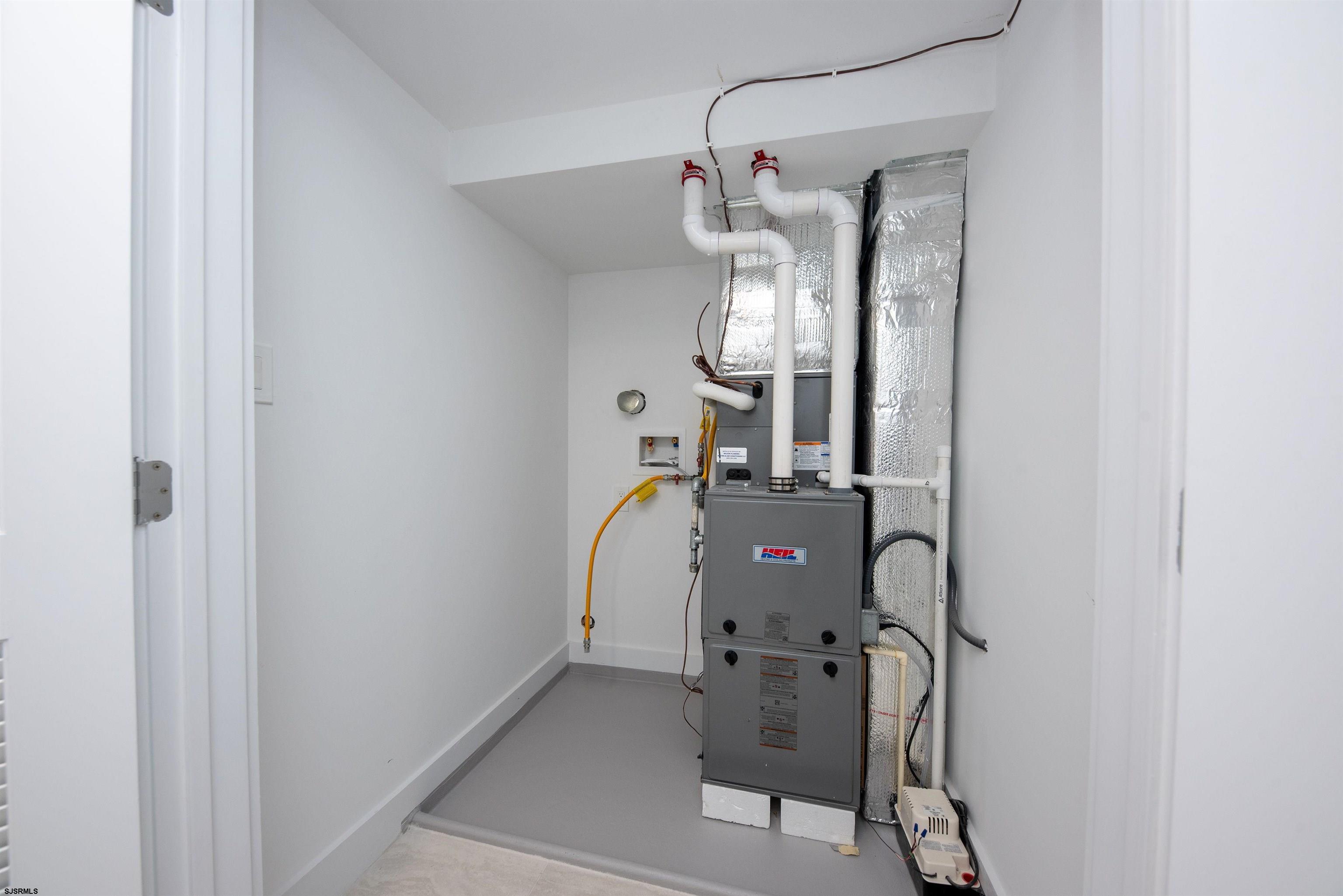 Ocean City, New Jersey 08226, United States, 5 Bedrooms Bedrooms, ,6 BathroomsBathrooms,Residential,Active,84577