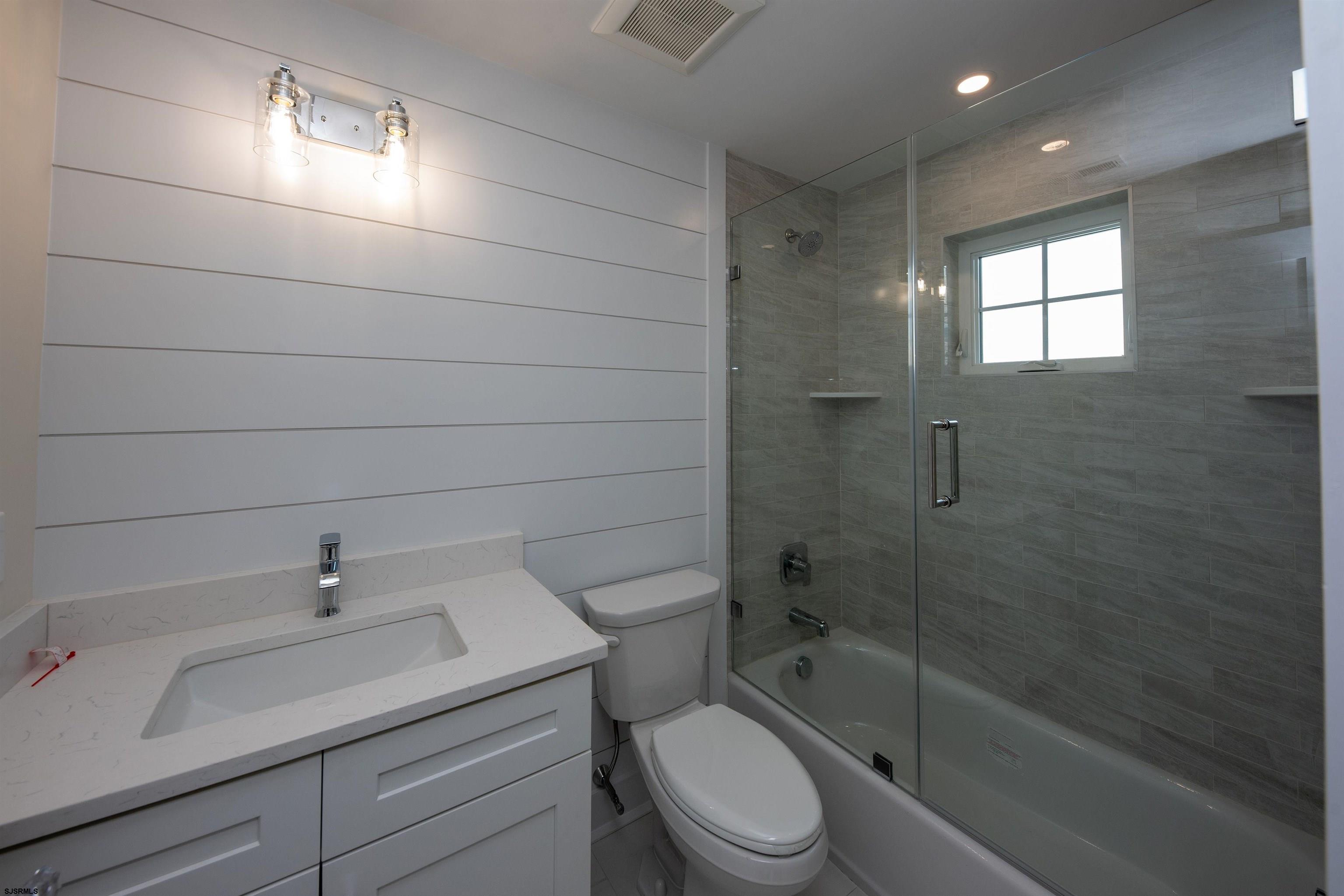 Ocean City, New Jersey 08226, United States, 5 Bedrooms Bedrooms, ,6 BathroomsBathrooms,Residential,Active,84577