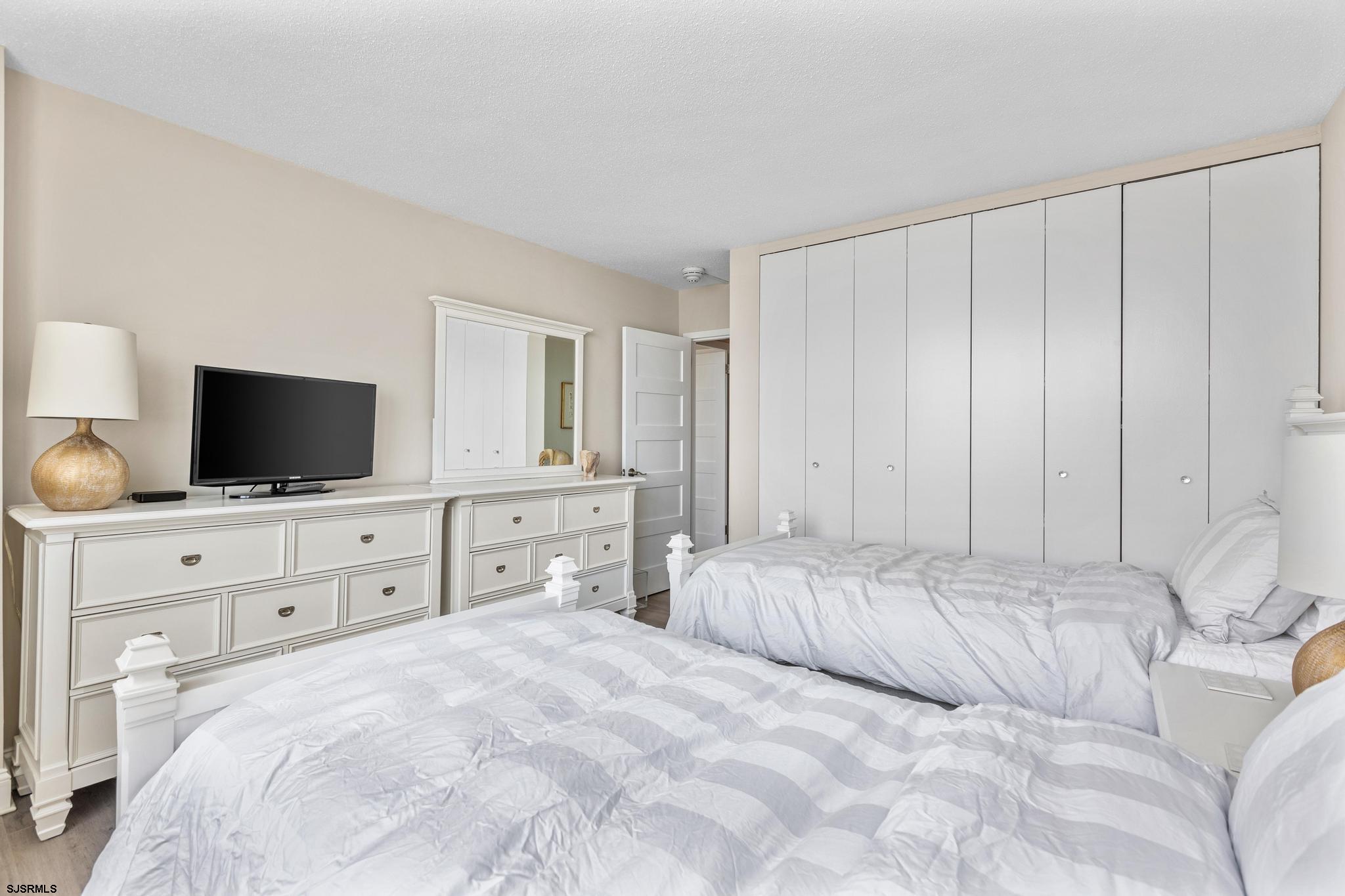 Longport, New Jersey 08403, United States, 2 Bedrooms Bedrooms, ,2 BathroomsBathrooms,Residential,Active,176472