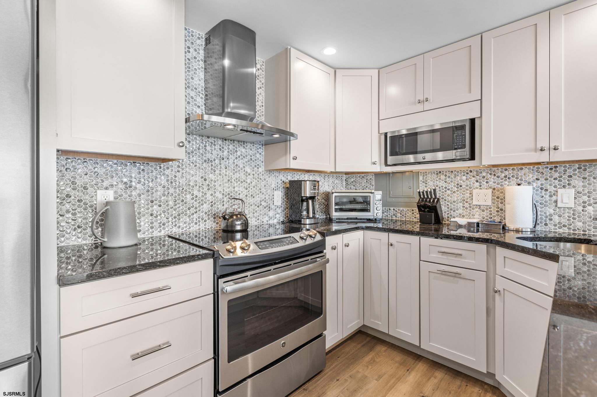 Longport, New Jersey 08403, United States, 2 Bedrooms Bedrooms, ,2 BathroomsBathrooms,Residential,Active,176472