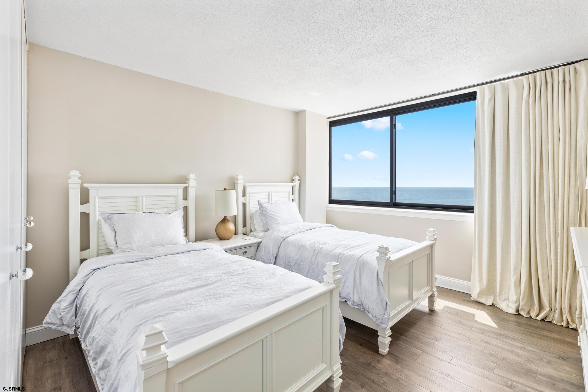 Longport, New Jersey 08403, United States, 2 Bedrooms Bedrooms, ,2 BathroomsBathrooms,Residential,Active,176472