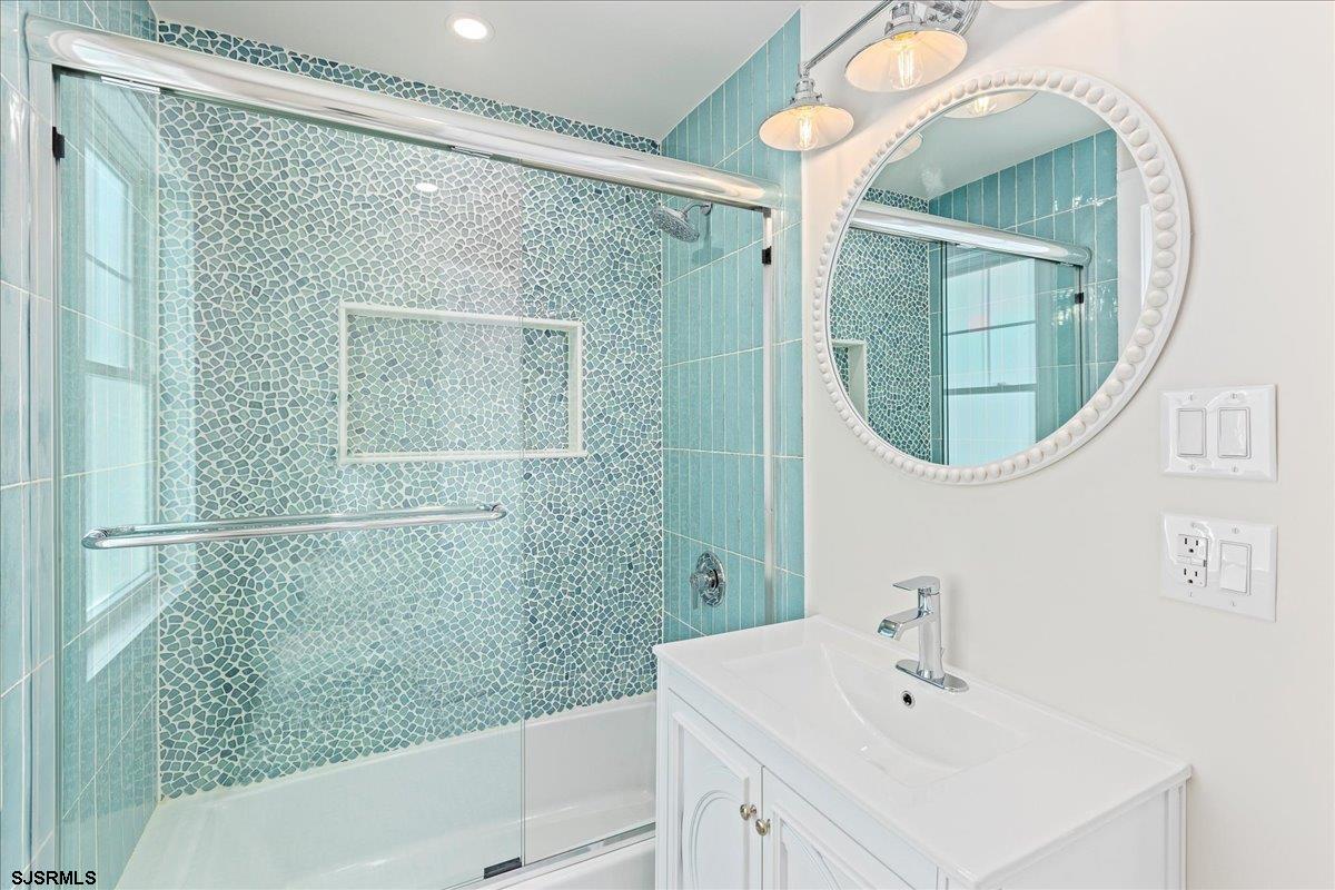 Margate, New Jersey 08402, United States, 4 Bedrooms Bedrooms, ,3 BathroomsBathrooms,Residential,Active,118744