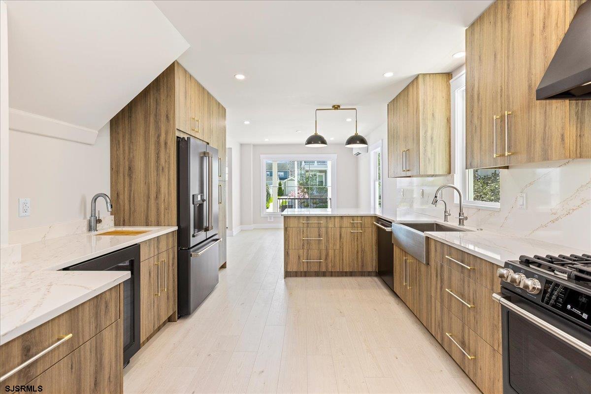 Margate, New Jersey 08402, United States, 4 Bedrooms Bedrooms, ,3 BathroomsBathrooms,Residential,Active,118744