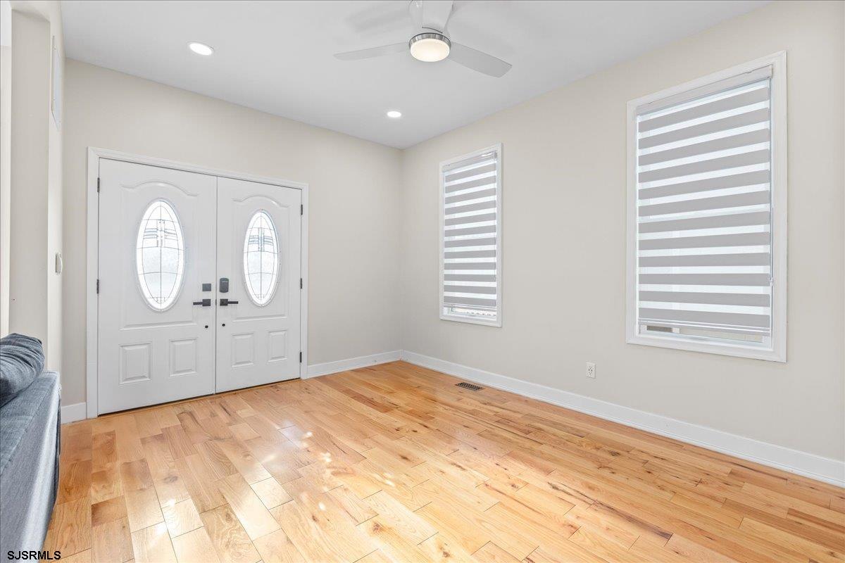 Ventnor, New Jersey 08406, United States, 6 Bedrooms Bedrooms, ,5 BathroomsBathrooms,Residential,Active,17370