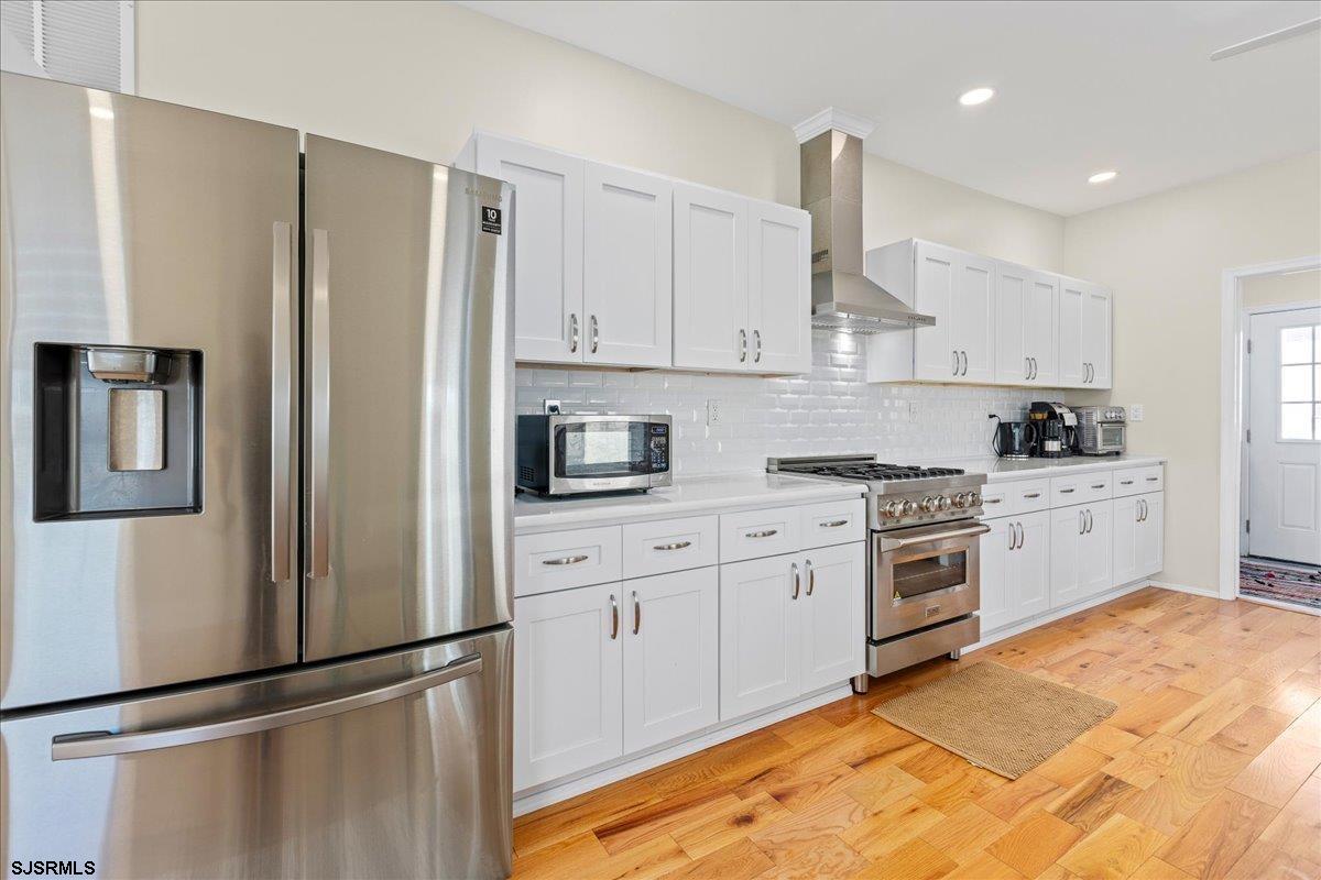 Ventnor, New Jersey 08406, United States, 6 Bedrooms Bedrooms, ,5 BathroomsBathrooms,Residential,Active,17370