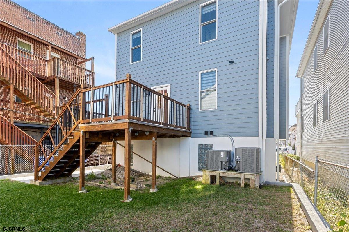 Ventnor, New Jersey 08406, United States, 6 Bedrooms Bedrooms, ,5 BathroomsBathrooms,Residential,Active,17370