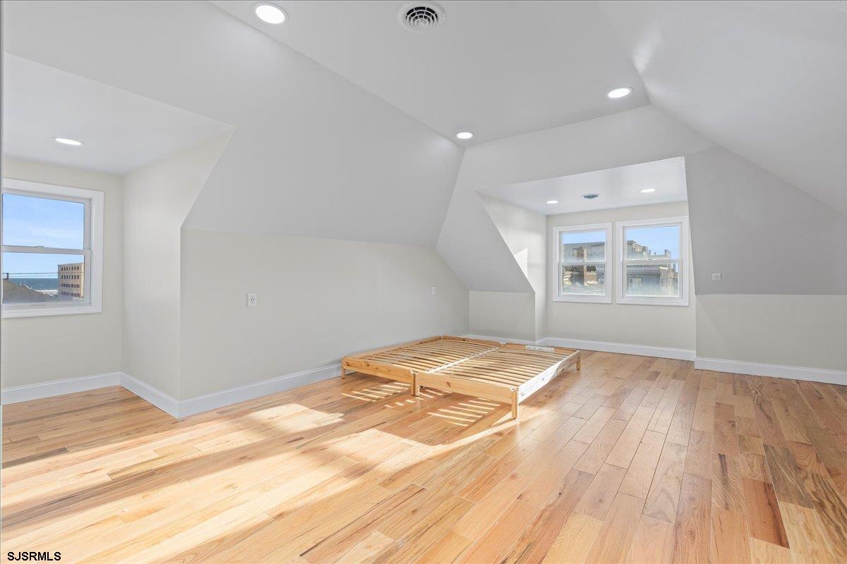 Ventnor, New Jersey 08406, United States, 6 Bedrooms Bedrooms, ,5 BathroomsBathrooms,Residential,Active,17370