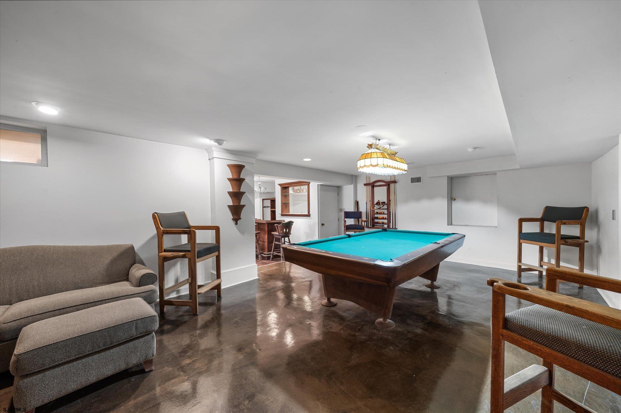 Linwood, New Jersey 08221, United States, 4 Bedrooms Bedrooms, ,2 BathroomsBathrooms,Residential,Active,101466