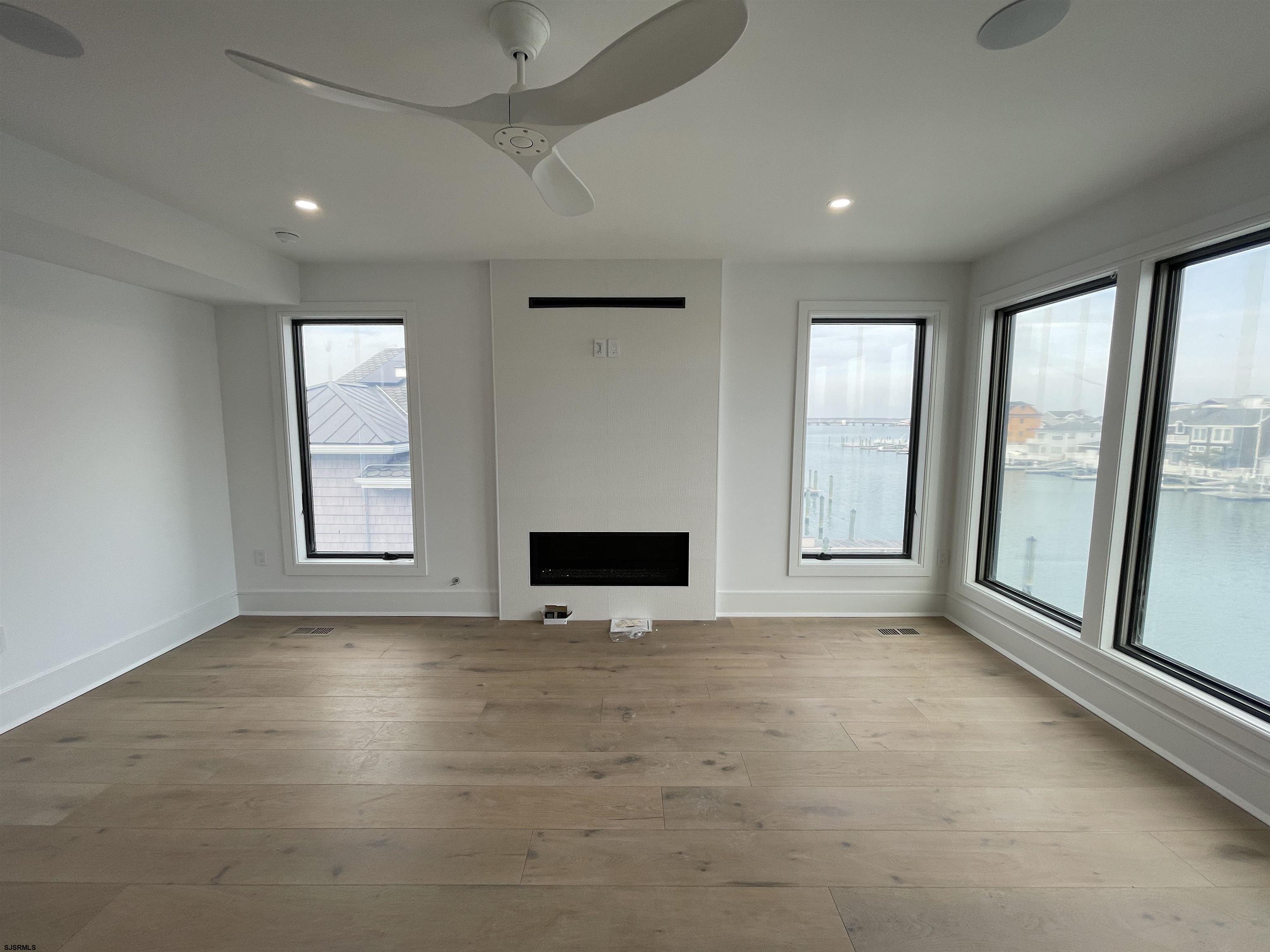 Margate, New Jersey 08402, United States, 5 Bedrooms Bedrooms, ,6 BathroomsBathrooms,Residential,Active,72539