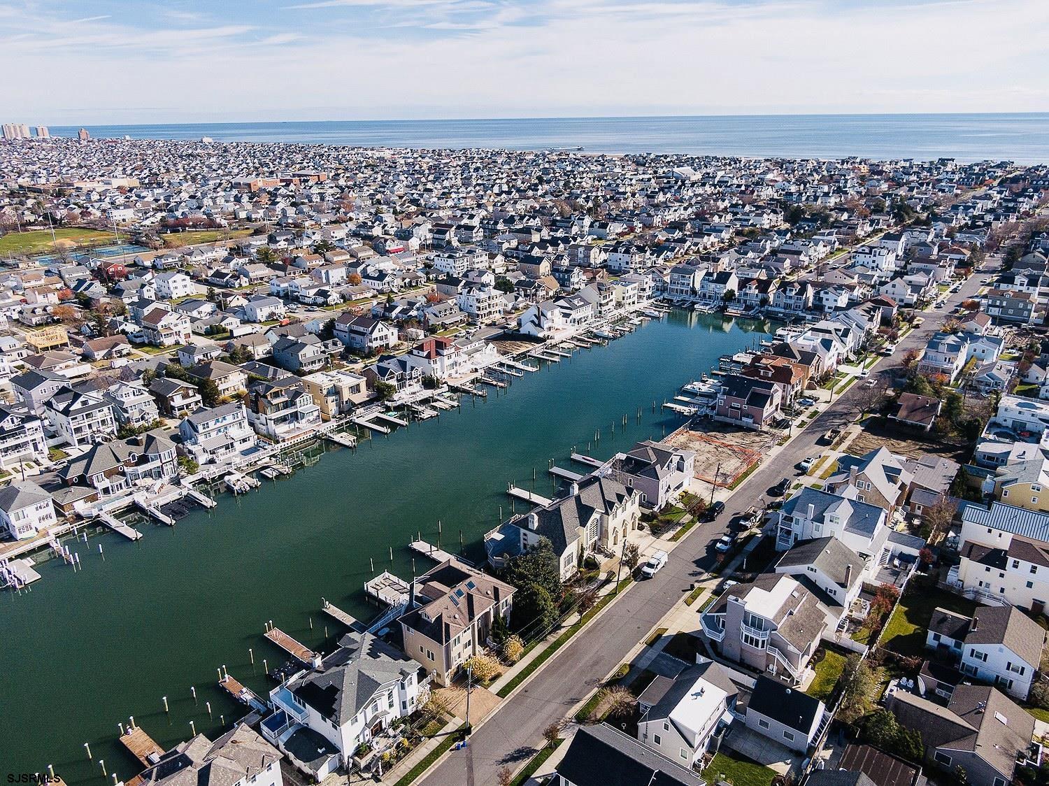 Margate, New Jersey 08402, United States, 5 Bedrooms Bedrooms, ,6 BathroomsBathrooms,Residential,Active,72539