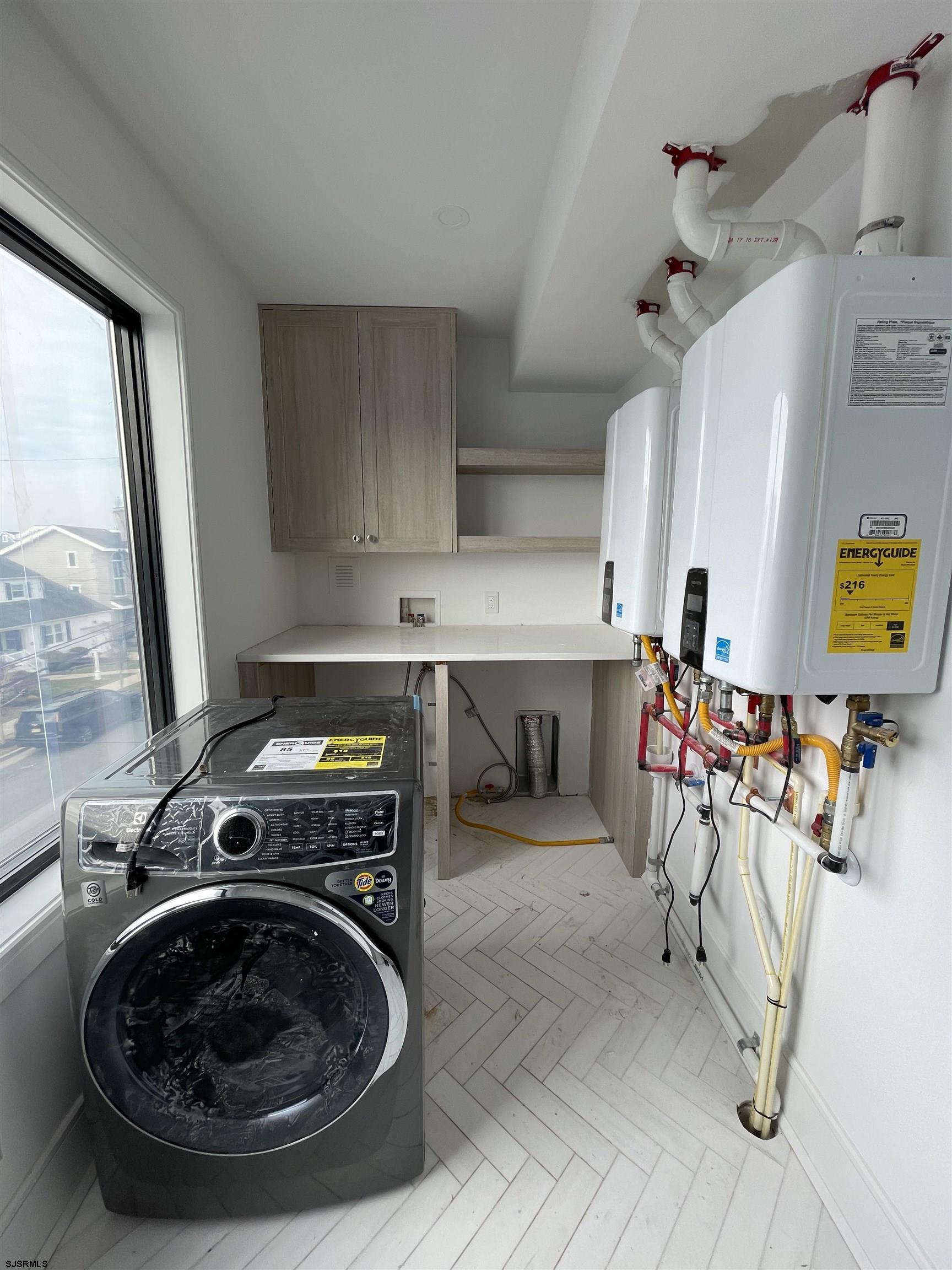 Margate, New Jersey 08402, United States, 5 Bedrooms Bedrooms, ,6 BathroomsBathrooms,Residential,Active,72539