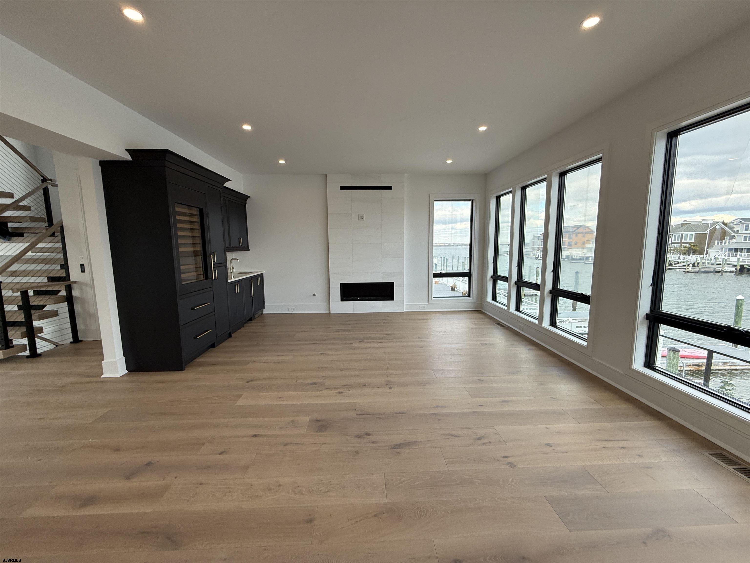 Margate, New Jersey 08402, United States, 5 Bedrooms Bedrooms, ,6 BathroomsBathrooms,Residential,Active,72539