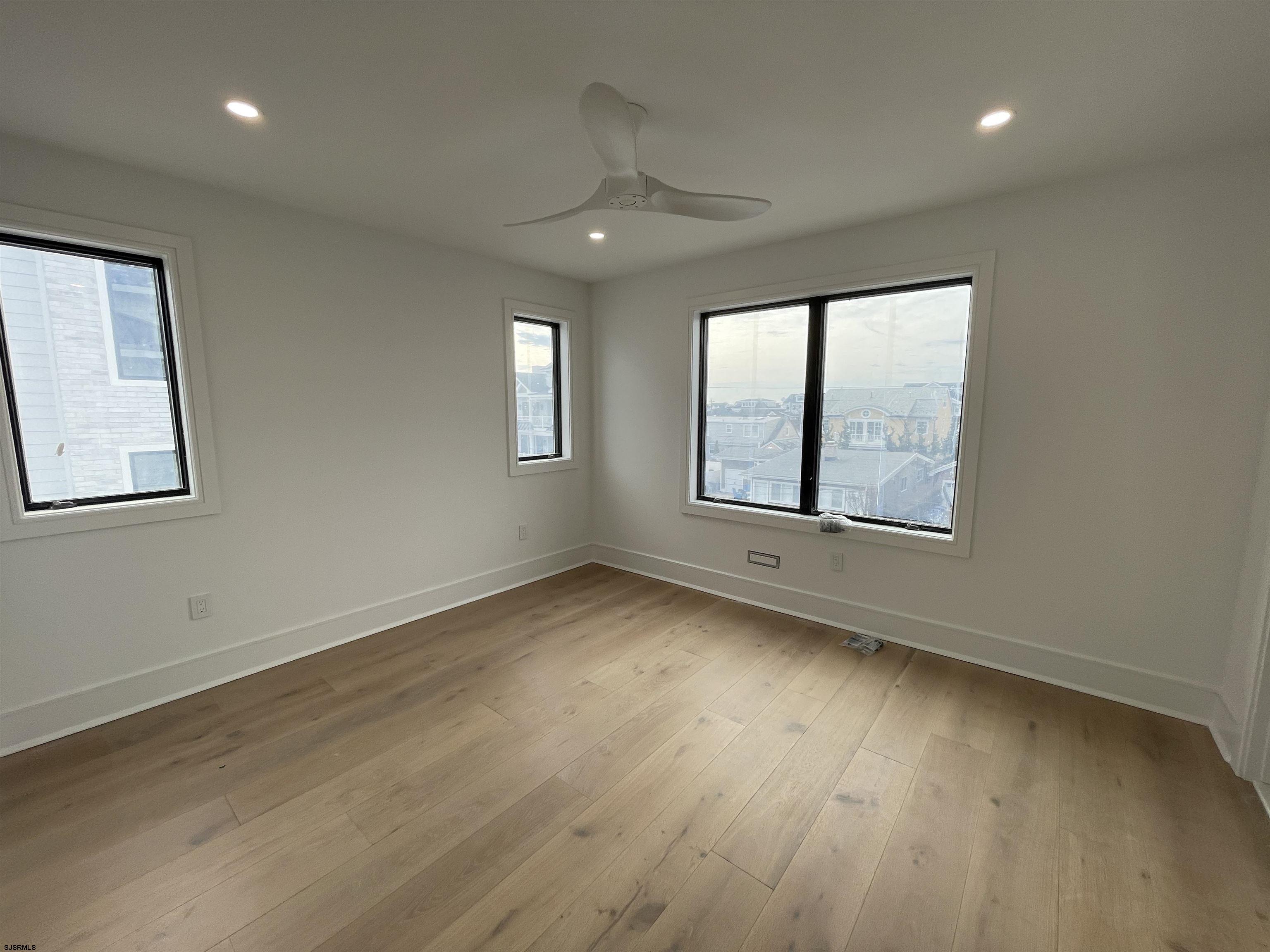 Margate, New Jersey 08402, United States, 5 Bedrooms Bedrooms, ,6 BathroomsBathrooms,Residential,Active,72539