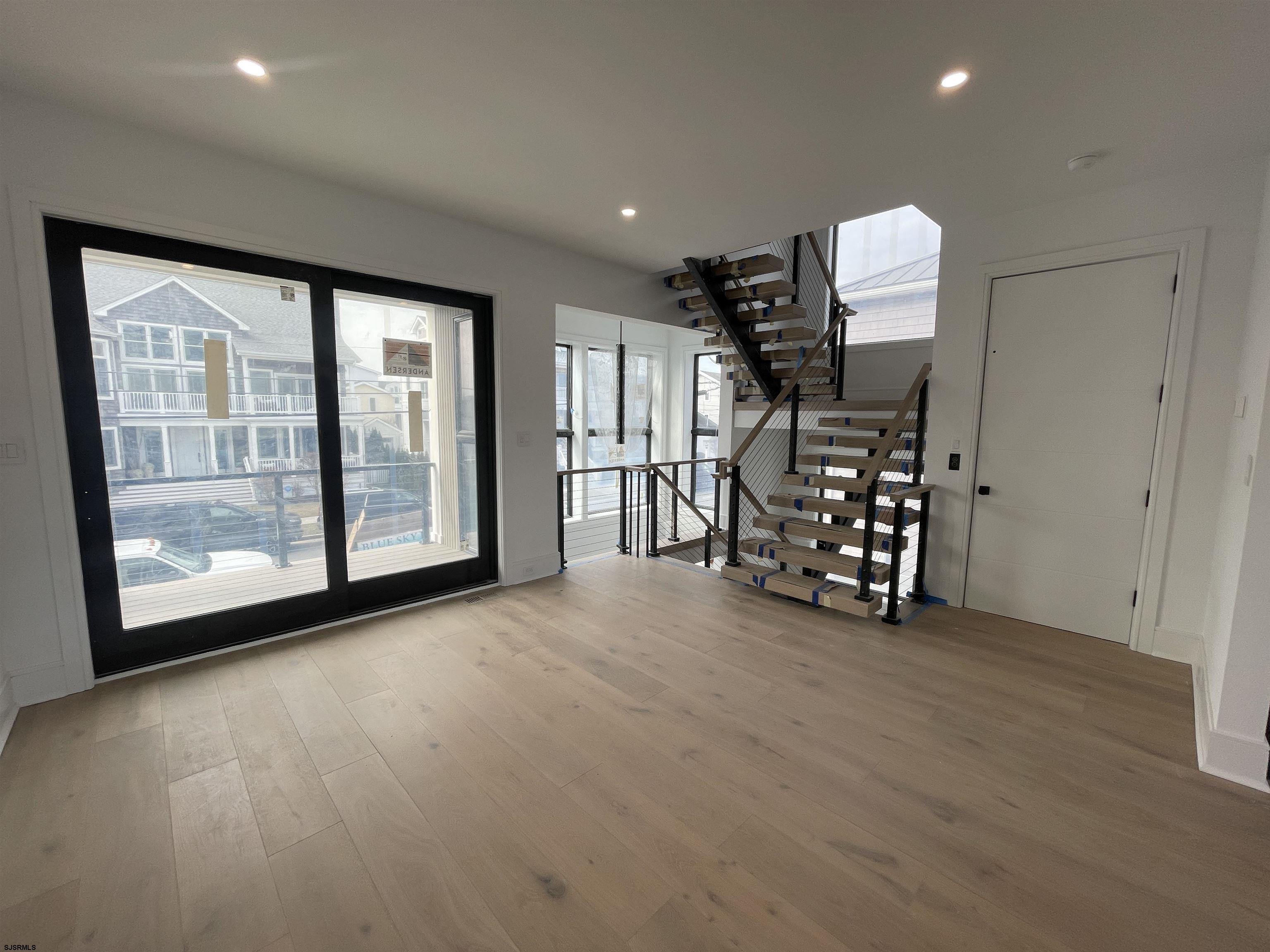 Margate, New Jersey 08402, United States, 5 Bedrooms Bedrooms, ,6 BathroomsBathrooms,Residential,Active,72539