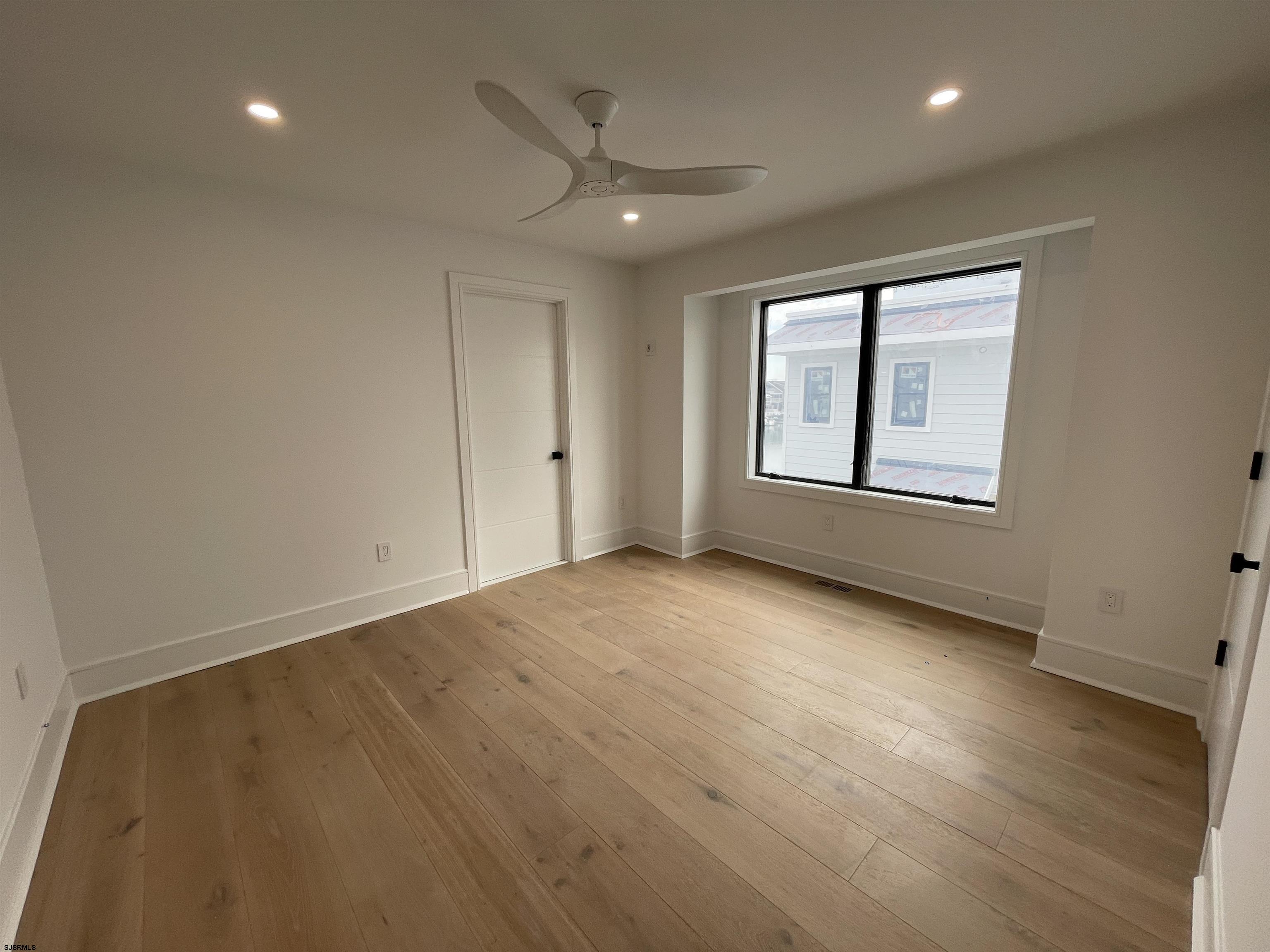 Margate, New Jersey 08402, United States, 5 Bedrooms Bedrooms, ,6 BathroomsBathrooms,Residential,Active,72539