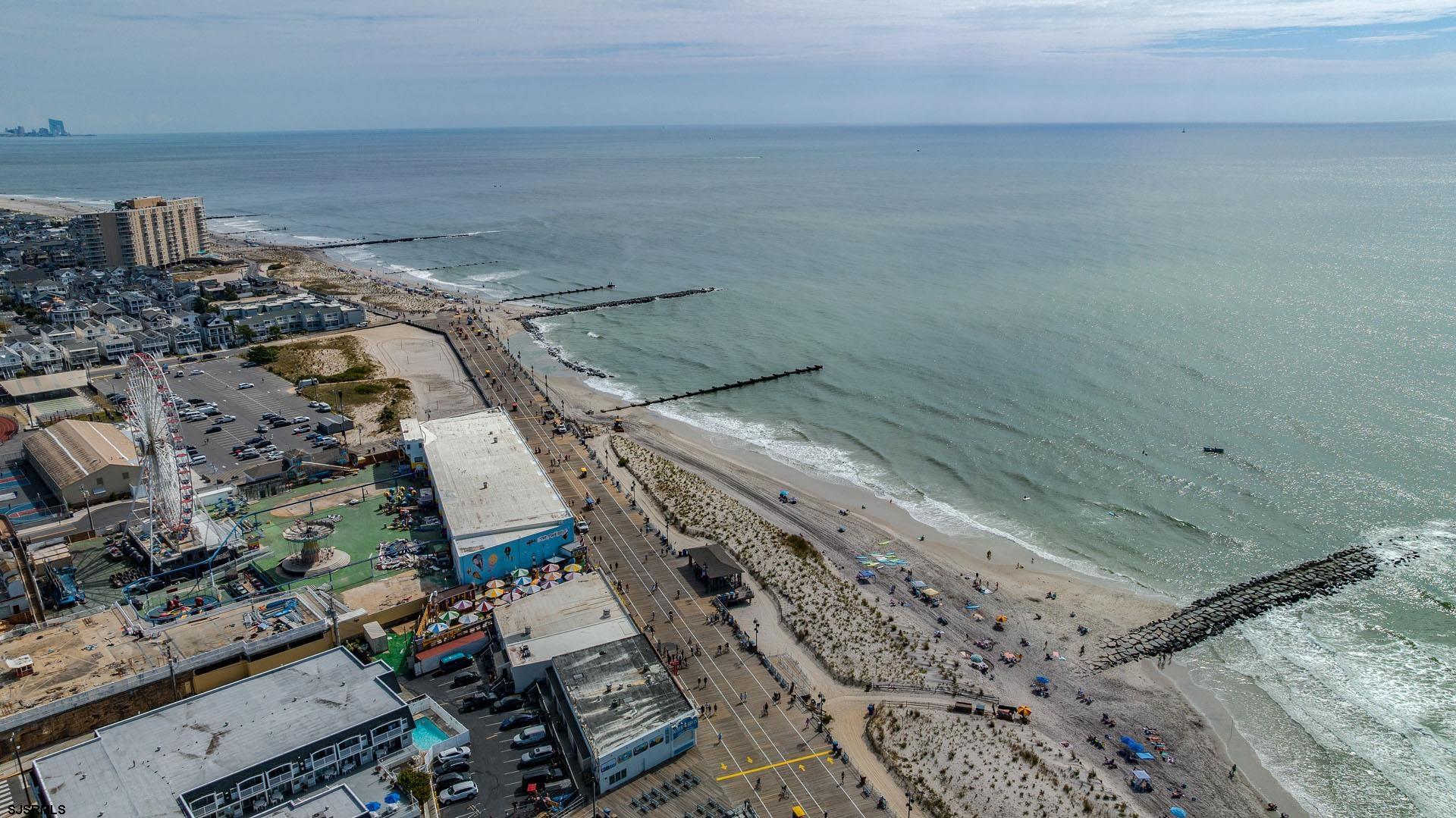 Ocean City, New Jersey 08226, United States, 5 Bedrooms Bedrooms, ,3 BathroomsBathrooms,Residential,Pending,223946