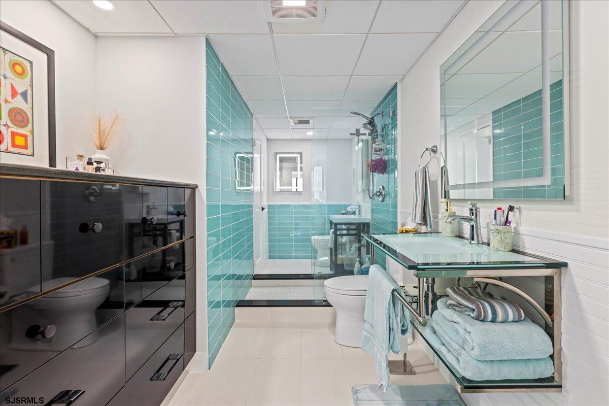 Atlantic City, New Jersey 08401, United States, 1 Bedroom Bedrooms, ,2 BathroomsBathrooms,Residential,Active,133317