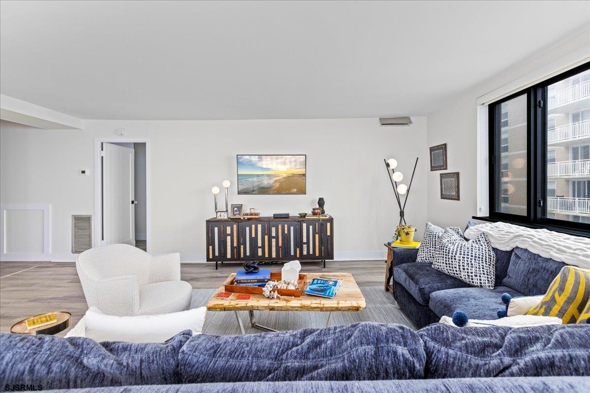 Atlantic City, New Jersey 08401, United States, 1 Bedroom Bedrooms, ,2 BathroomsBathrooms,Residential,Active,133317