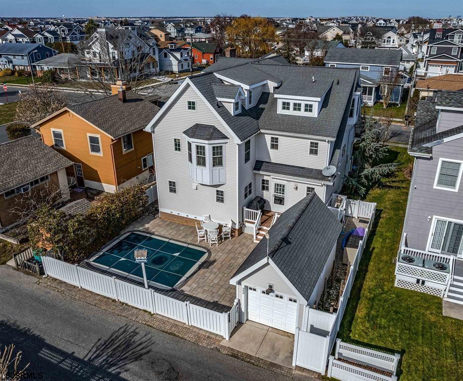 Ocean City, New Jersey 08226, United States, 5 Bedrooms Bedrooms, ,6 BathroomsBathrooms,Residential,Active,10561